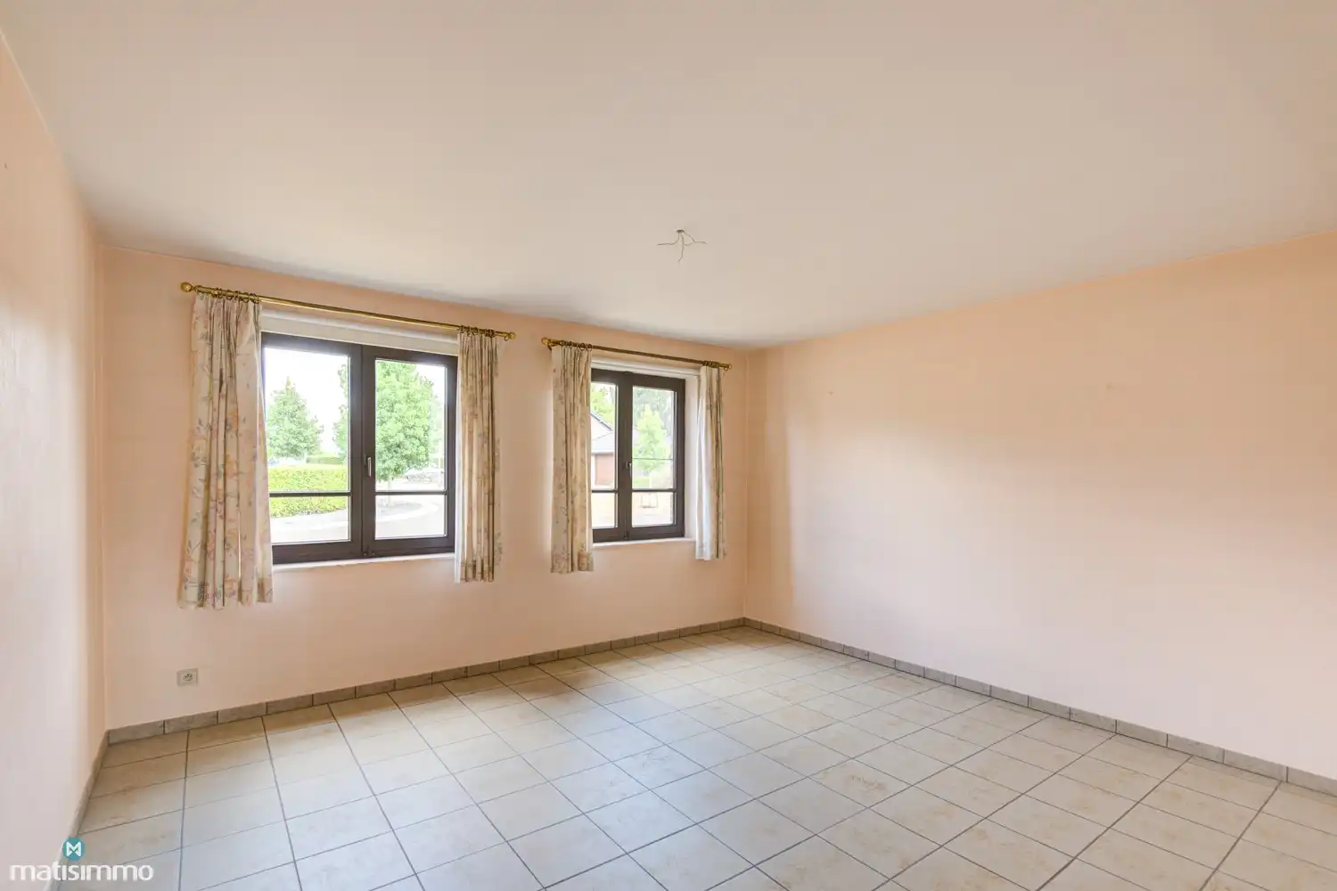 ZEER RUIME GEZINSWONING MET 4 SLAAPKAMERS, GARAGE EN TUIN TE BILZEN foto 14