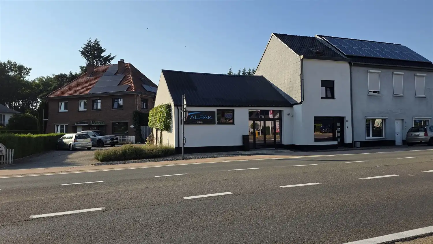 Polyvalent handelspand met uitstekende visibiliteit op toplocatie in Genk foto 2