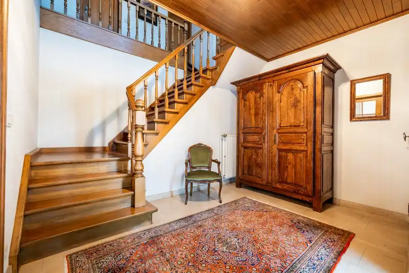 Karaktervolle villa op een perceel van 1.395 m² foto 3