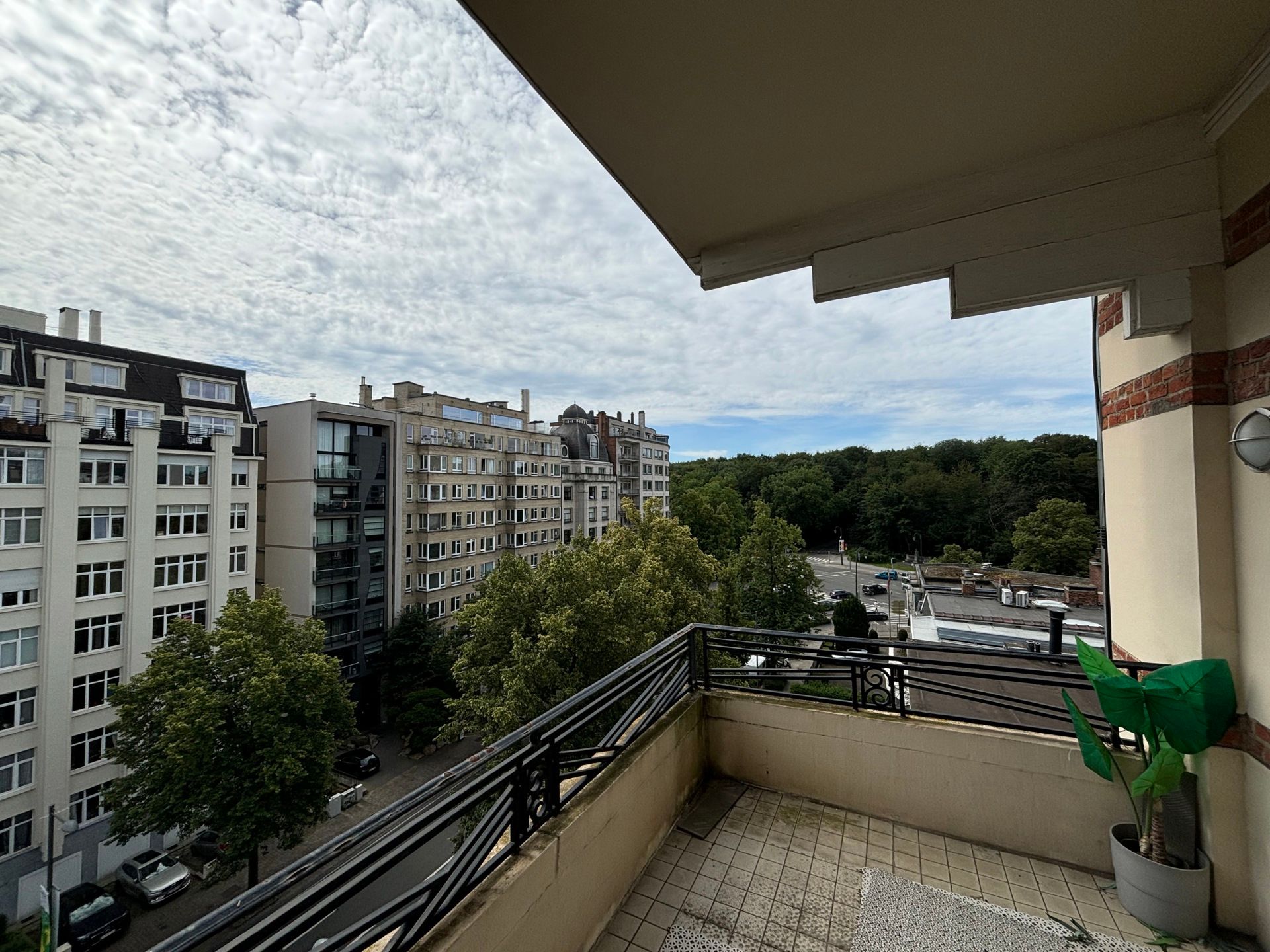 Elsene, prestigieuze gemeubelde flat 2 slaapkamers + bureau foto 20