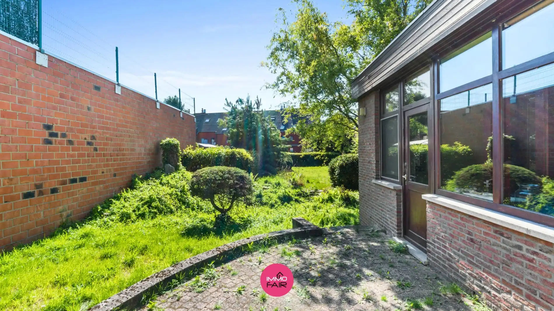 Polyvalent handelspand met duplexappartement in hartje Lanaken! foto 9