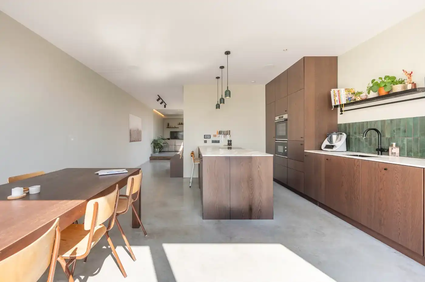 Prachtig gerenoveerde woning op een toplocatie in Knokke, met weidse open zichten over de Knokse polders foto 9