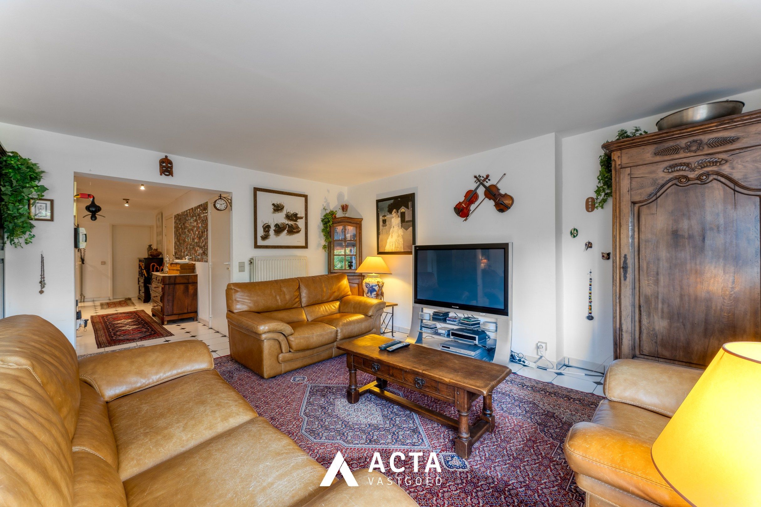 Ruim appartement met drie slaapkamers aan het Leopoldpark foto 4