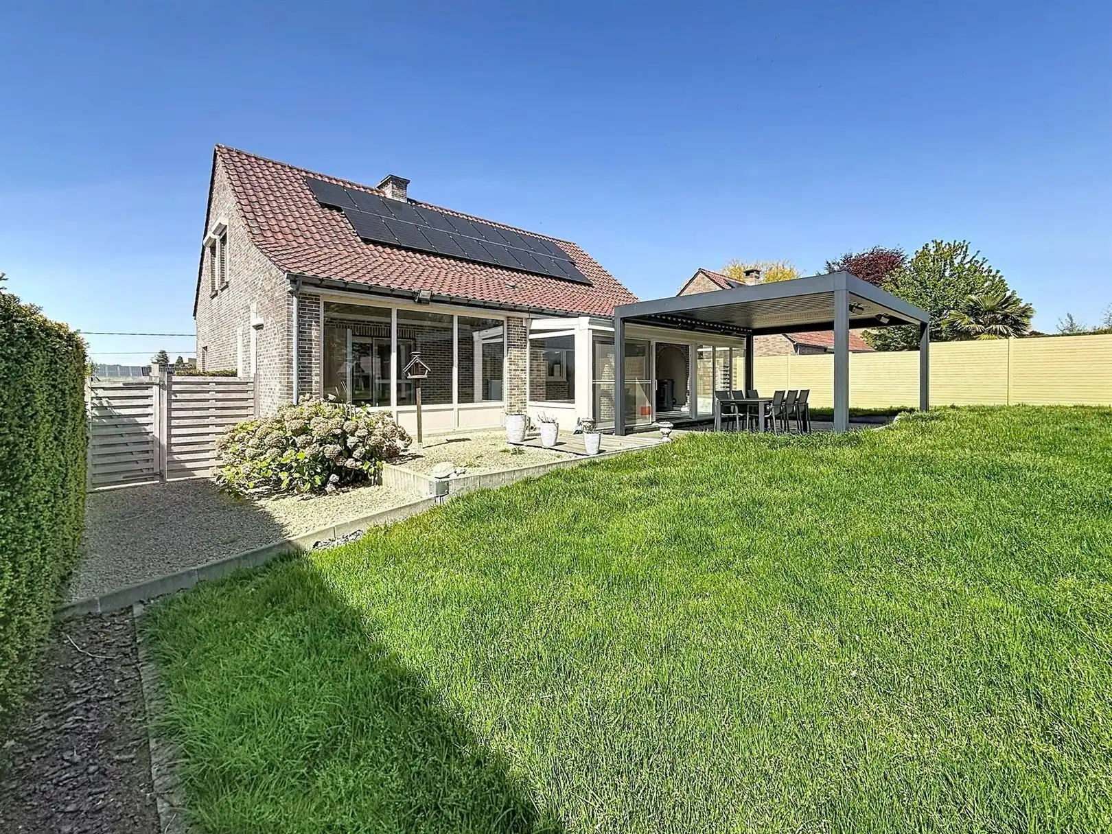 Ruime open bebouwing met 4 slpks, veranda, tuin, garage, 8a  foto 33