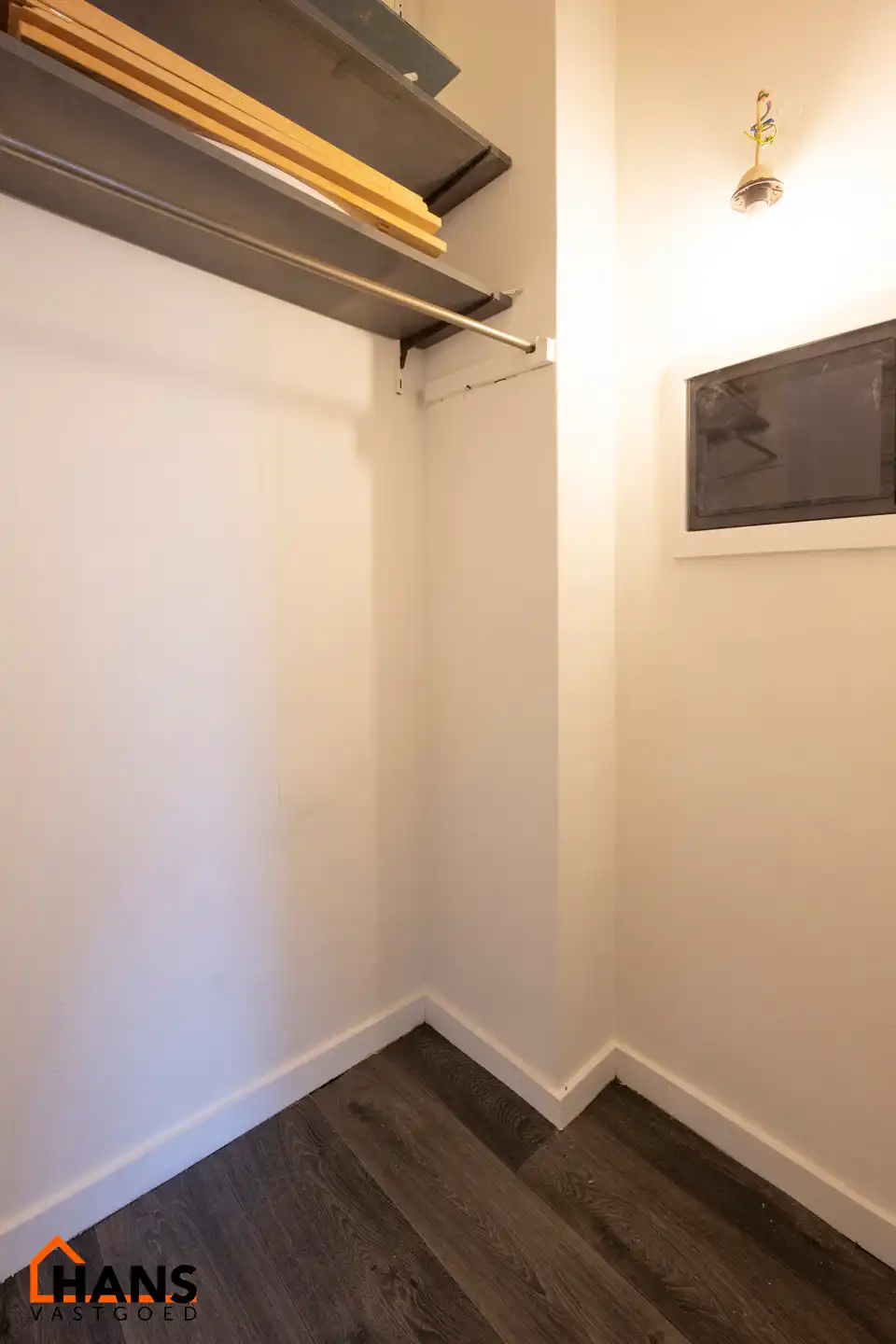 Gerenoveerd appartement met garage foto 7