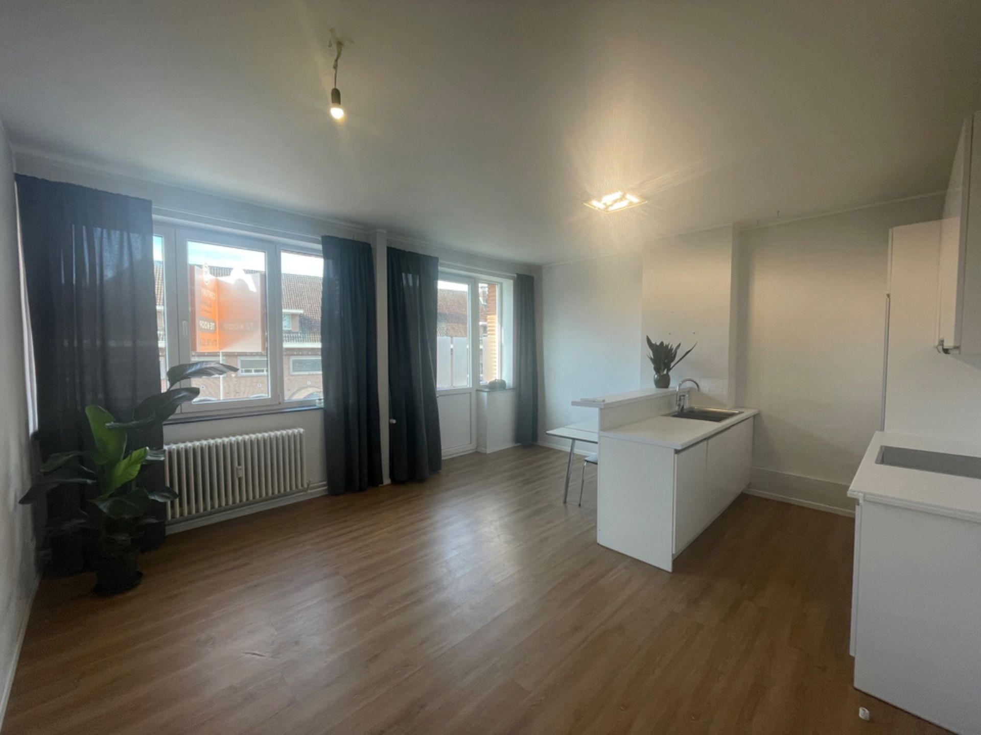 Charmant appartement op uitstekende locatie  foto {{pictureIndex}}