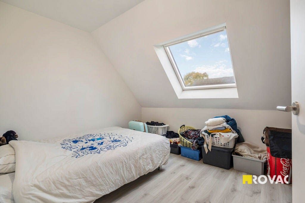 Recente en instapklare woning met 4 slaapkamers in een rustige woonomgeving foto 8