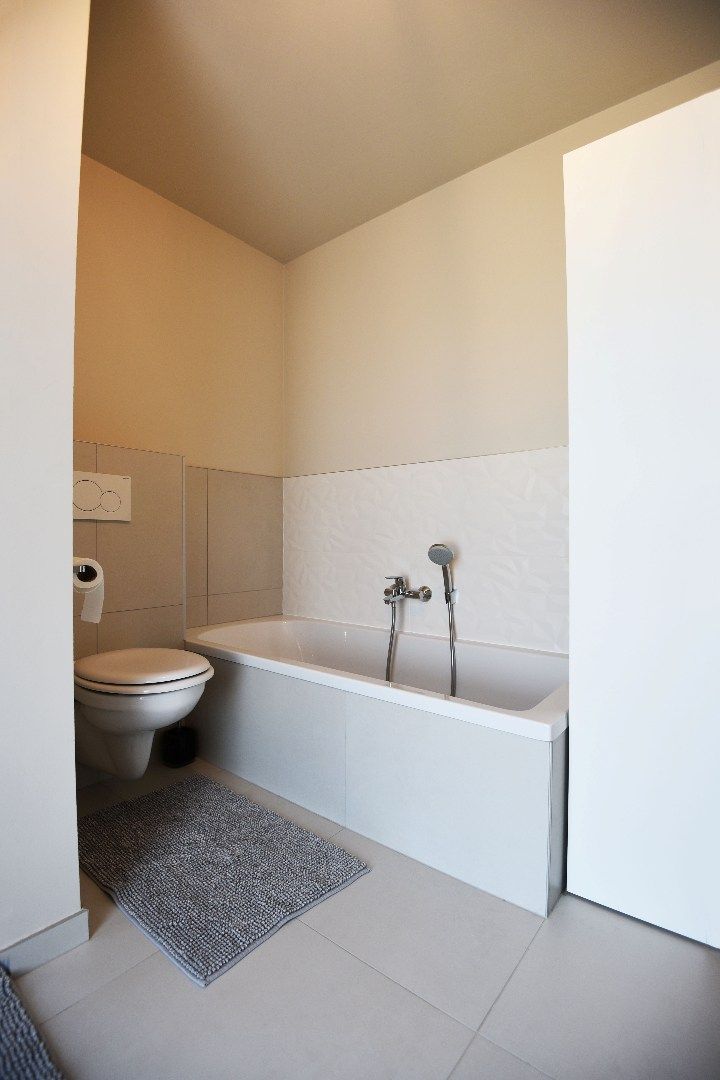 BEN (bijna energie neutrale) woning met 4 slpks en tuin rustig gelegen te Eeklo foto 11