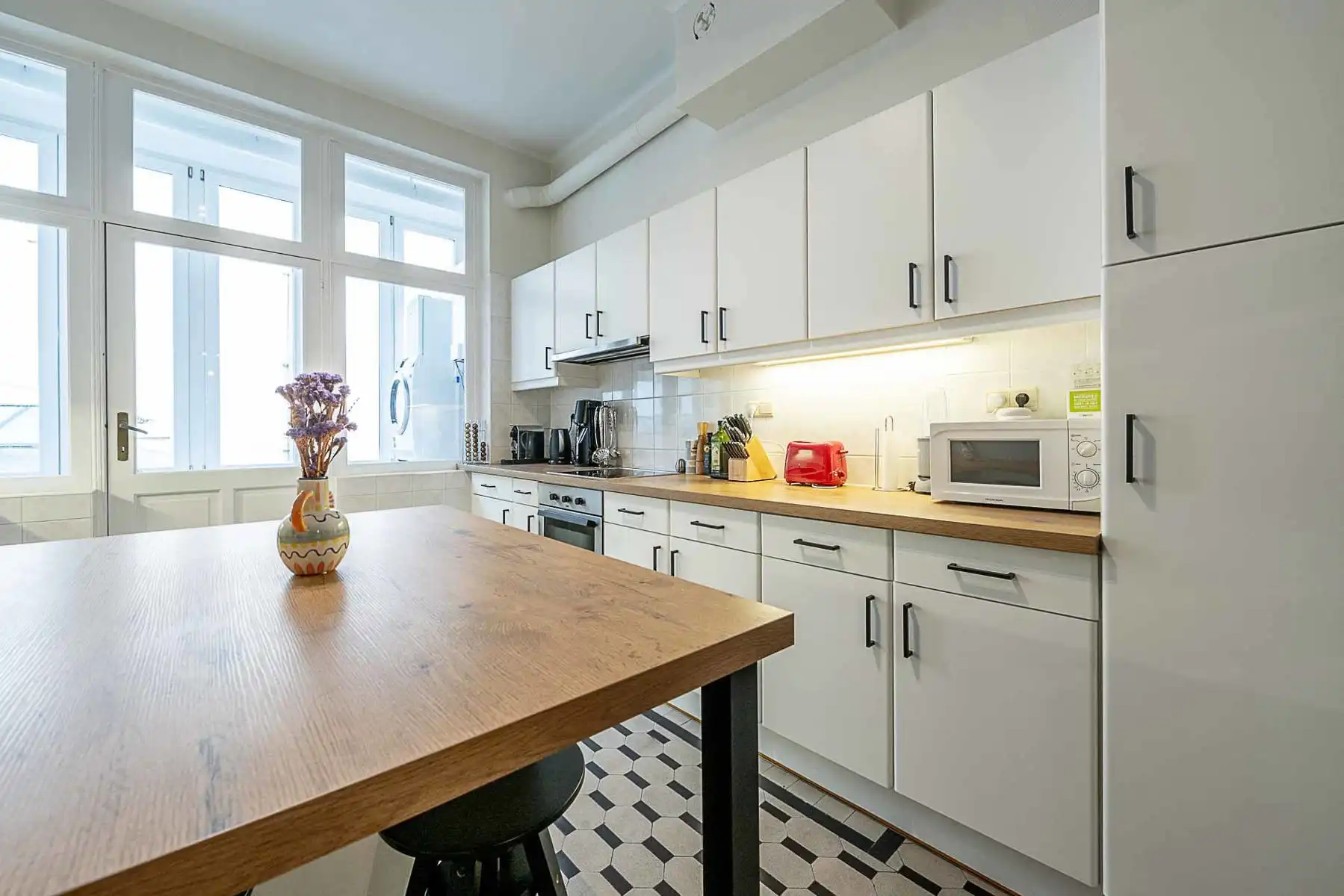 Charmant gerenoveerd appartement in hart van de Dansaertwijk foto 13