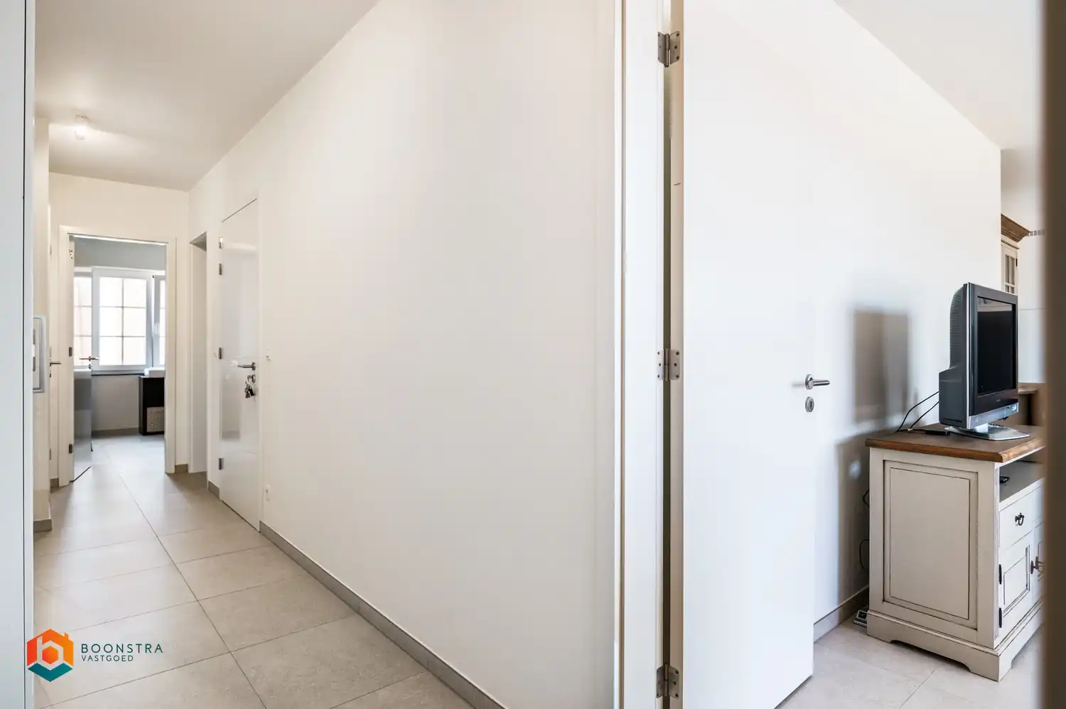 Prachtig appartement met 2 slpkrs foto 8