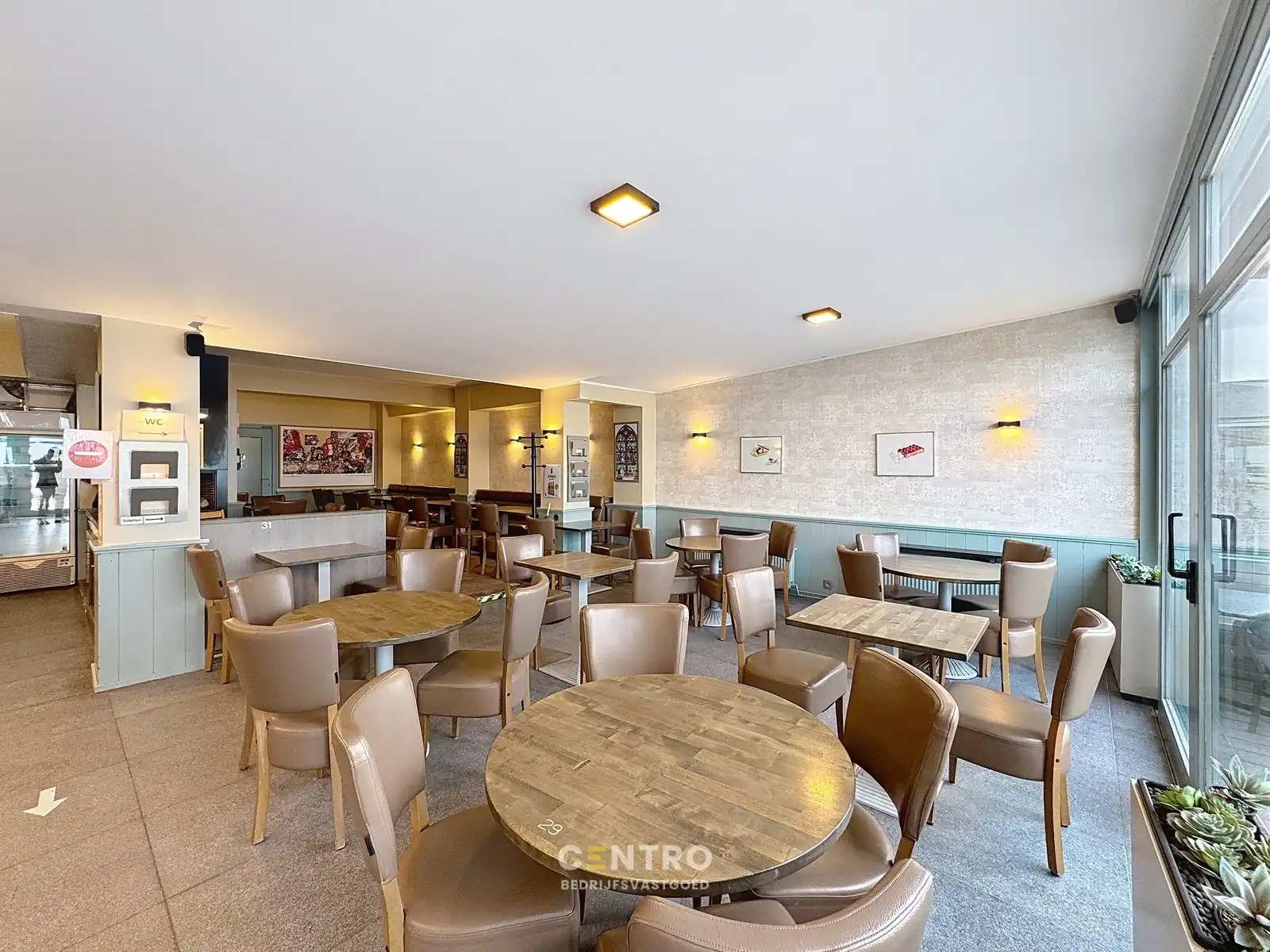 Verkoop handelspand IJssalon - Tearoom 't Zwart Schaap te Sint-Idesbald! foto 6