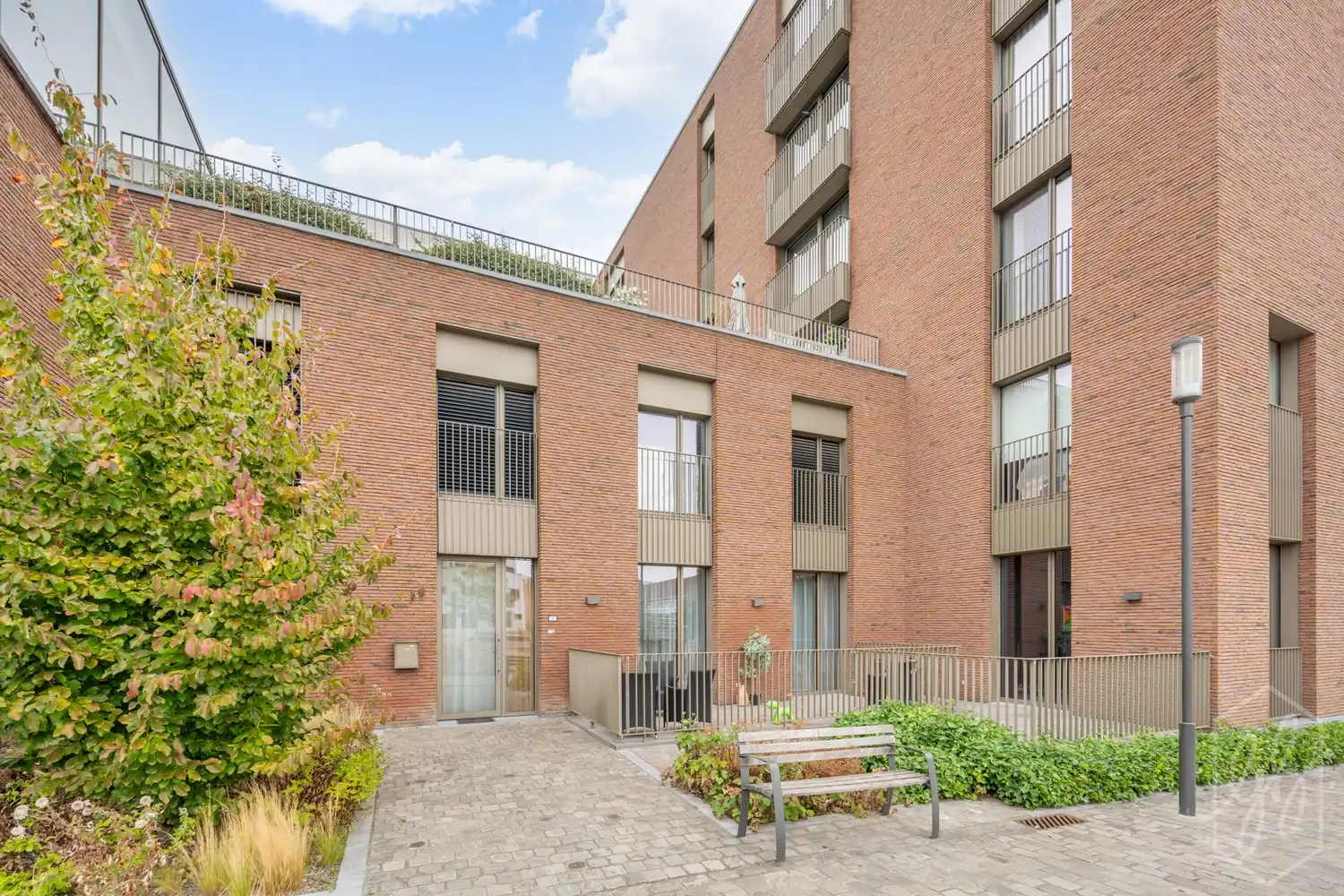 Exclusief, instapklaar appartement met ruim terras in Quartier Bleu foto 20