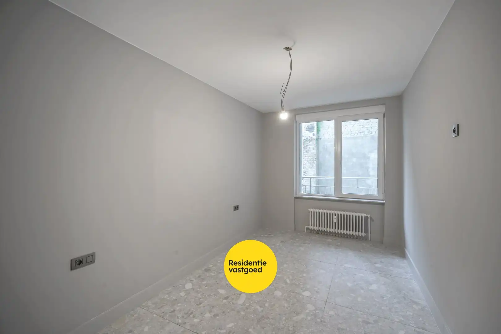 Gerenoveerd 2-slpk appartement met lift in Oostende foto 18