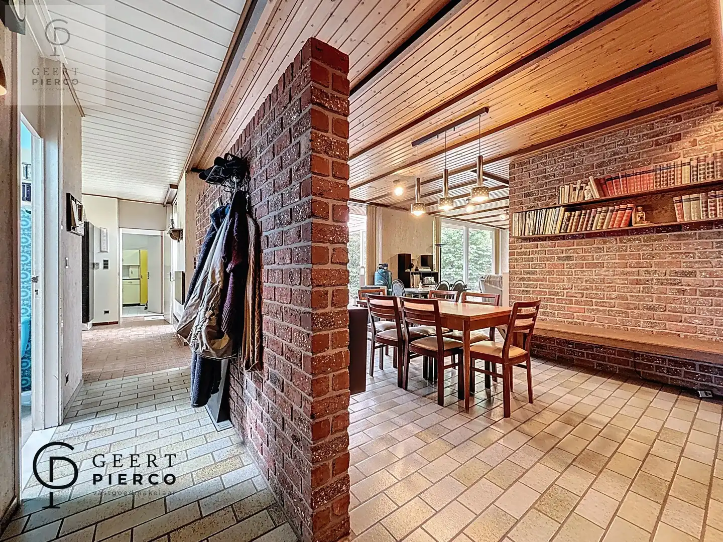 Eigentijdse woning foto 23