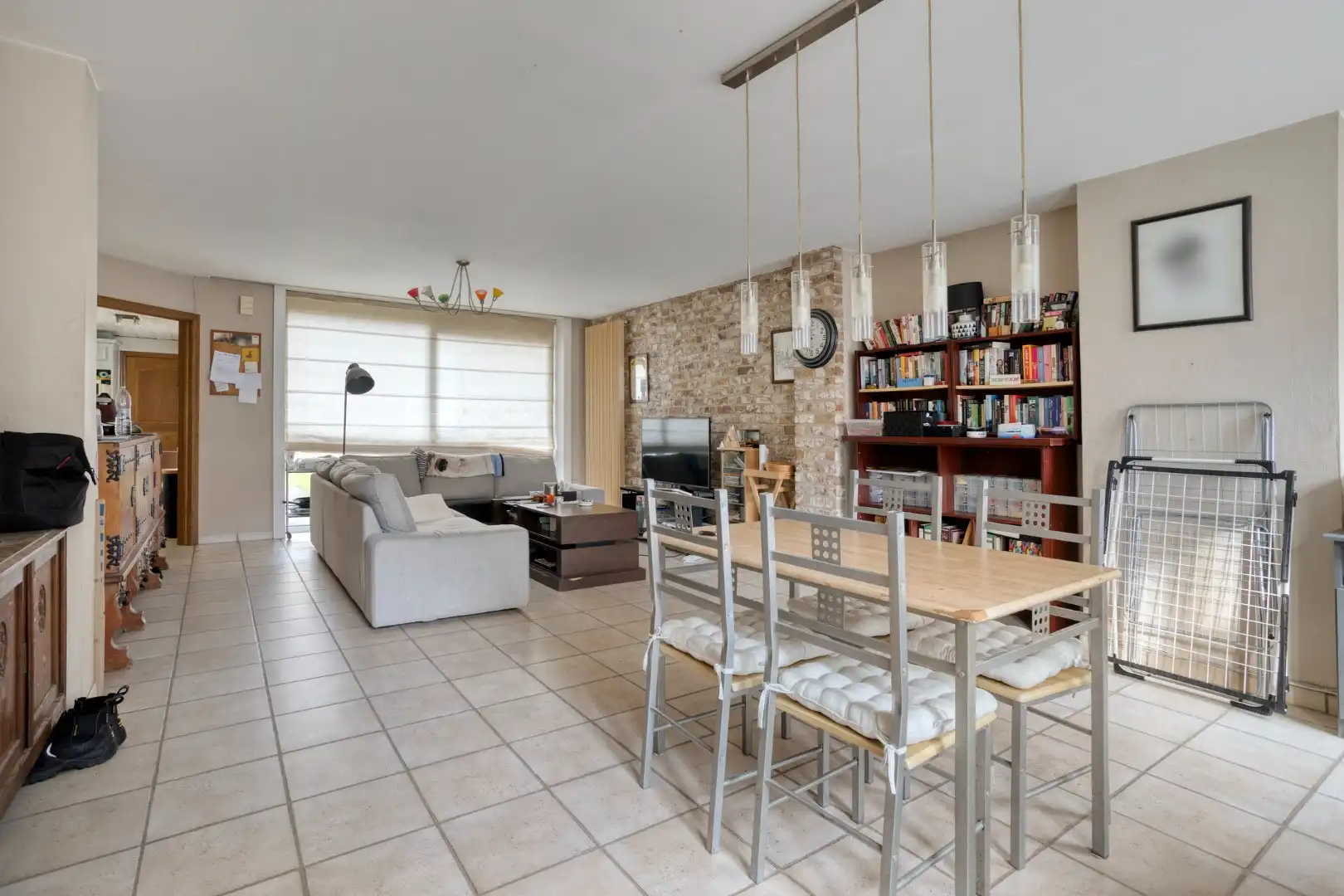 Opbrengsteigendom te koop in hartje Veurne  foto 2