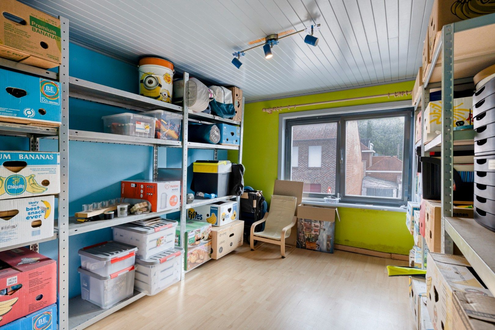 Verrassend ruime woning met 5 slaapkamers en bureau! foto 12