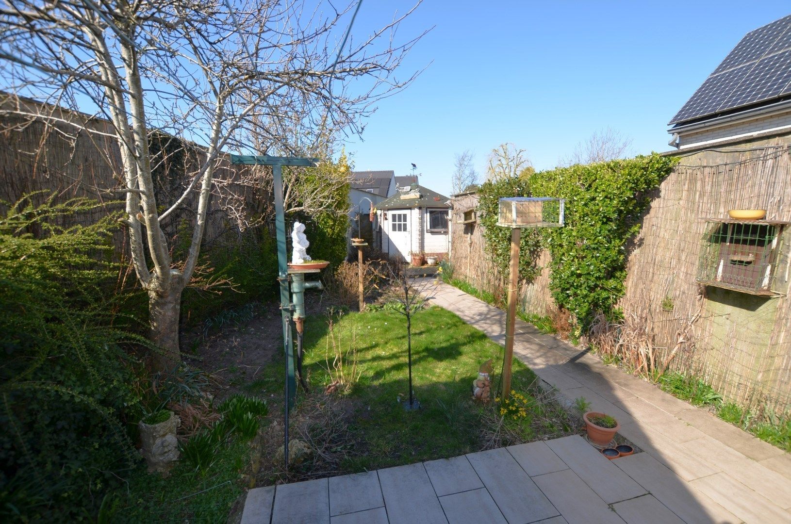 Ruim woonhuis met garage en zonnige tuin foto 18