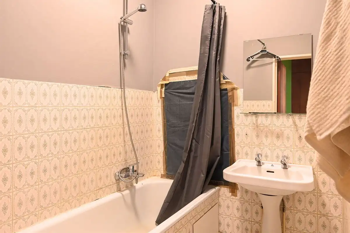 Te renoveren 2-slaapkamerappartement vlak bij Zurenborg foto 13