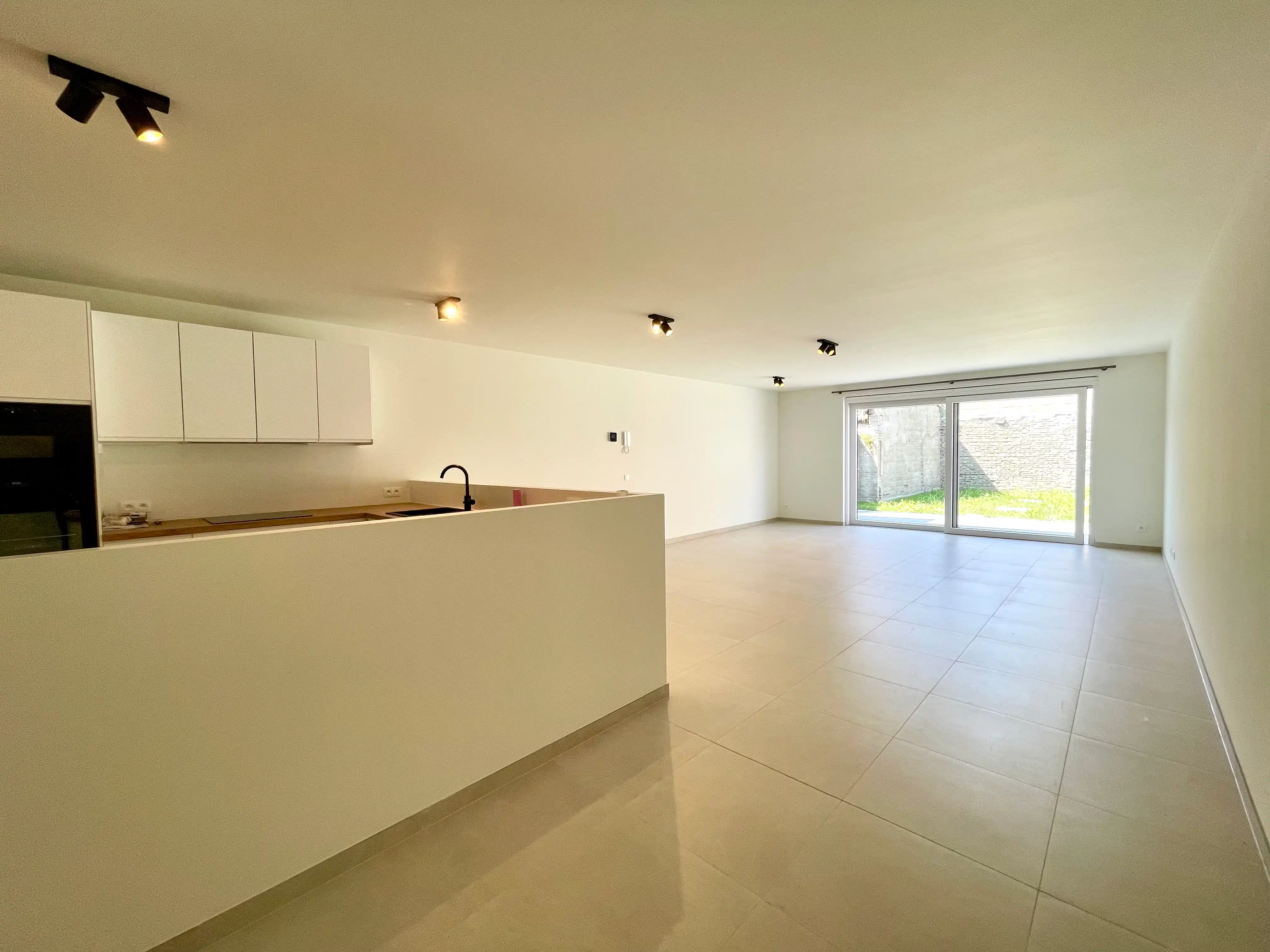 Ruime, energiezuinige nieuwbouwwwoning met 4 slaapkamers foto 5
