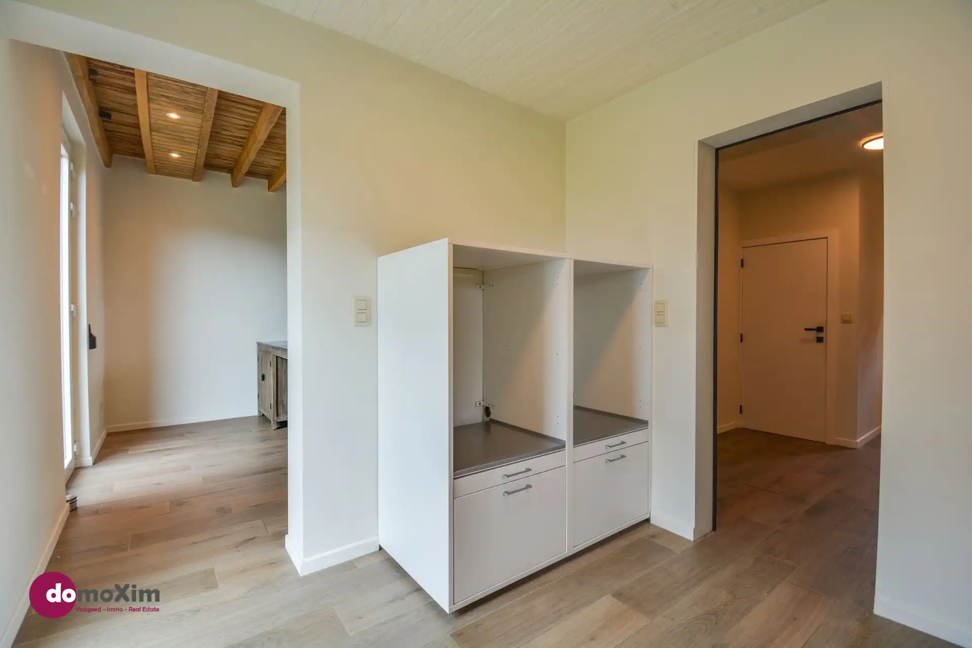 Volledig gerenoveerde woning met zonnige tuin nabij het centrum van Schiplaken foto 10