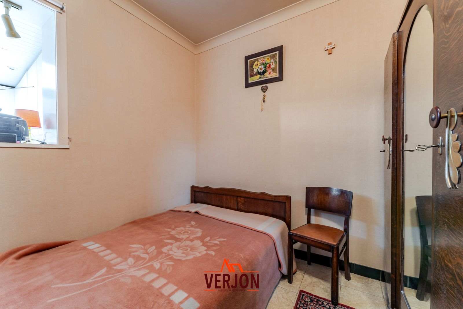Charmante woning met ruime tuin te koop op het dorpsplein in Kachtem! foto 6
