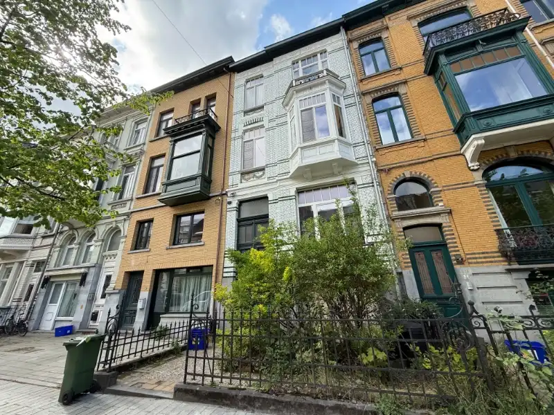 1-slaapkamerappartement in herenwoning vlakbij Sint-Pietersstation foto 12