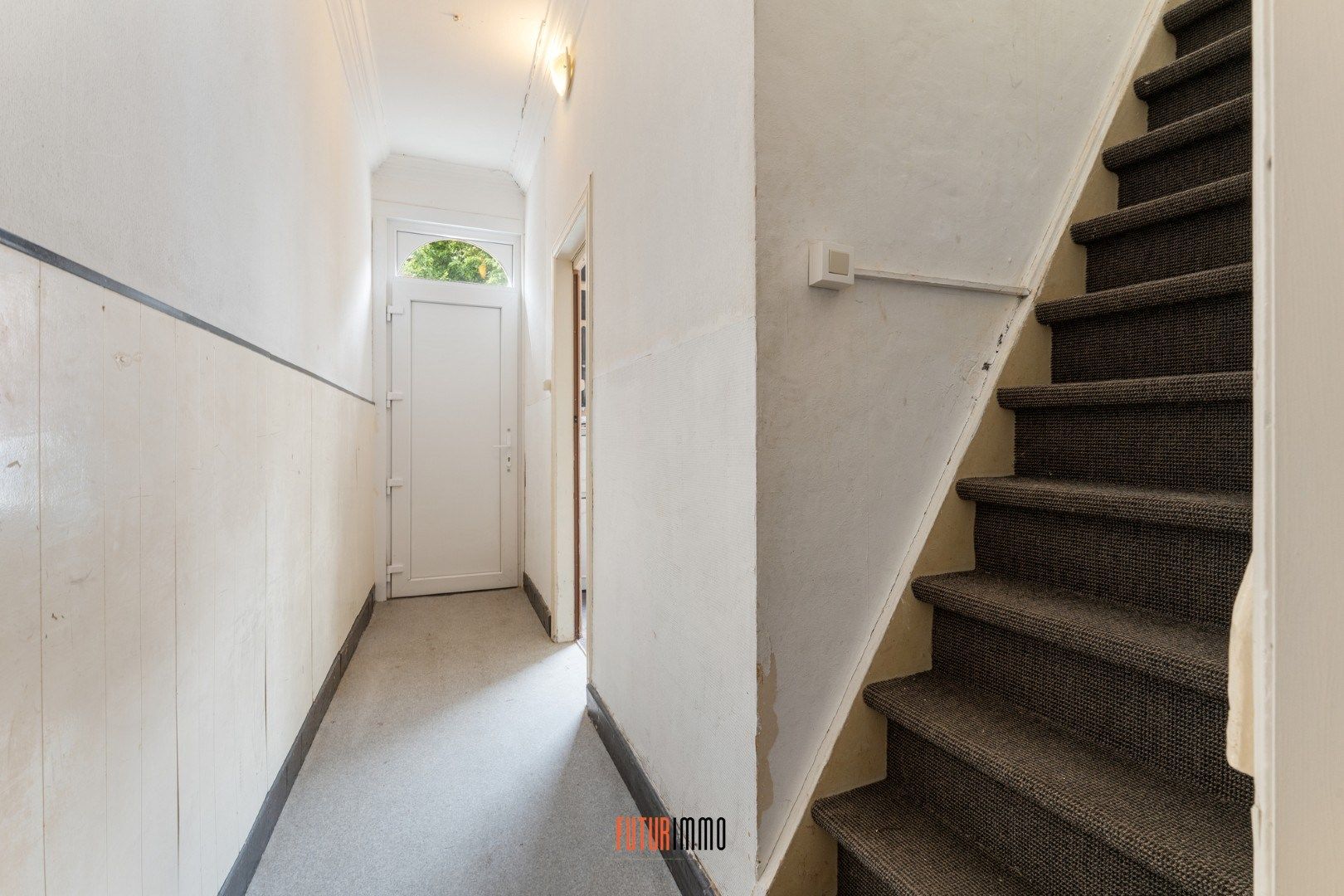 Te renoveren rijwoning nabij centrum foto 2