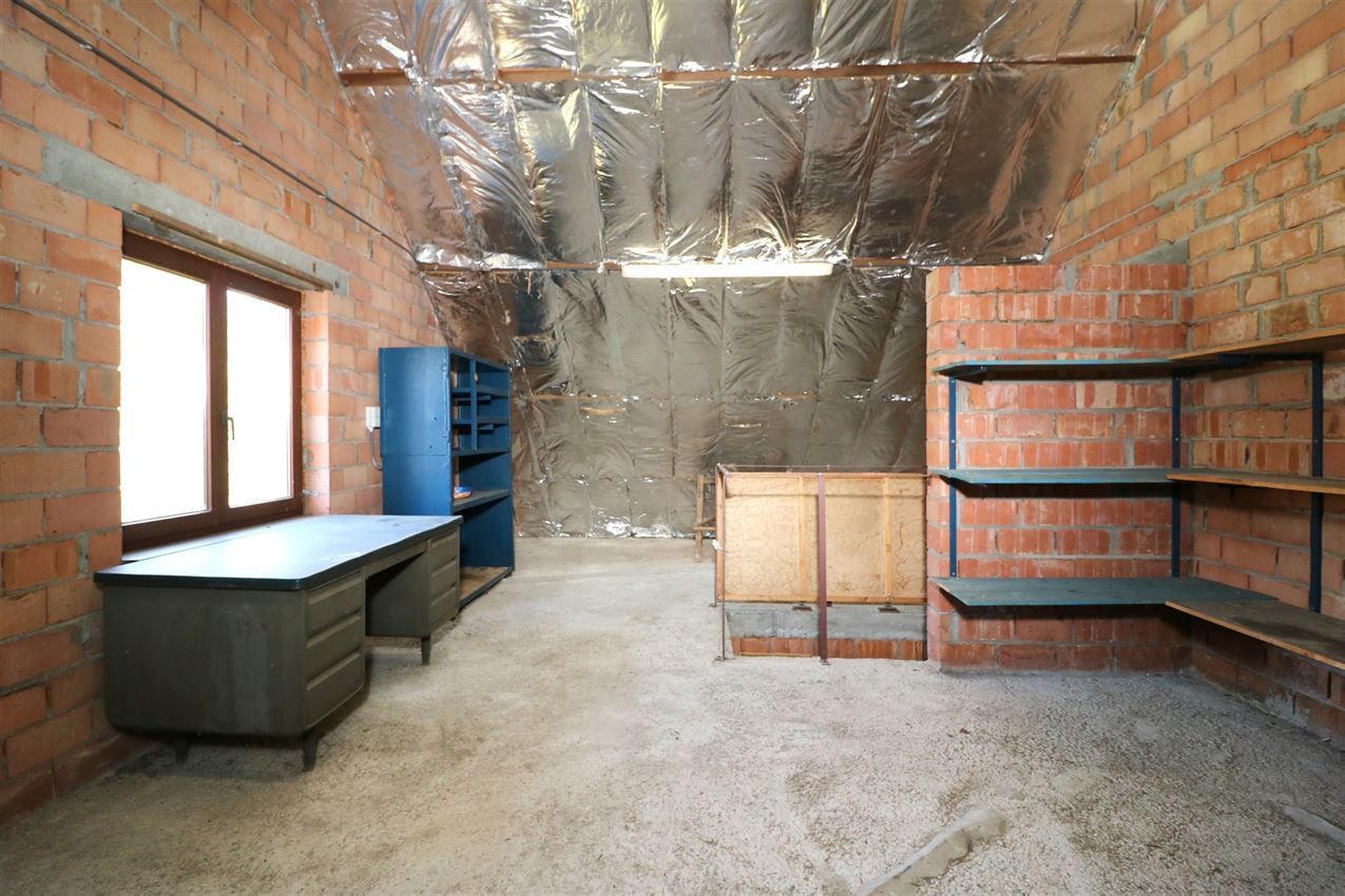 Label c, mooi gelegen landhuis, zonnige leefruimte foto 47