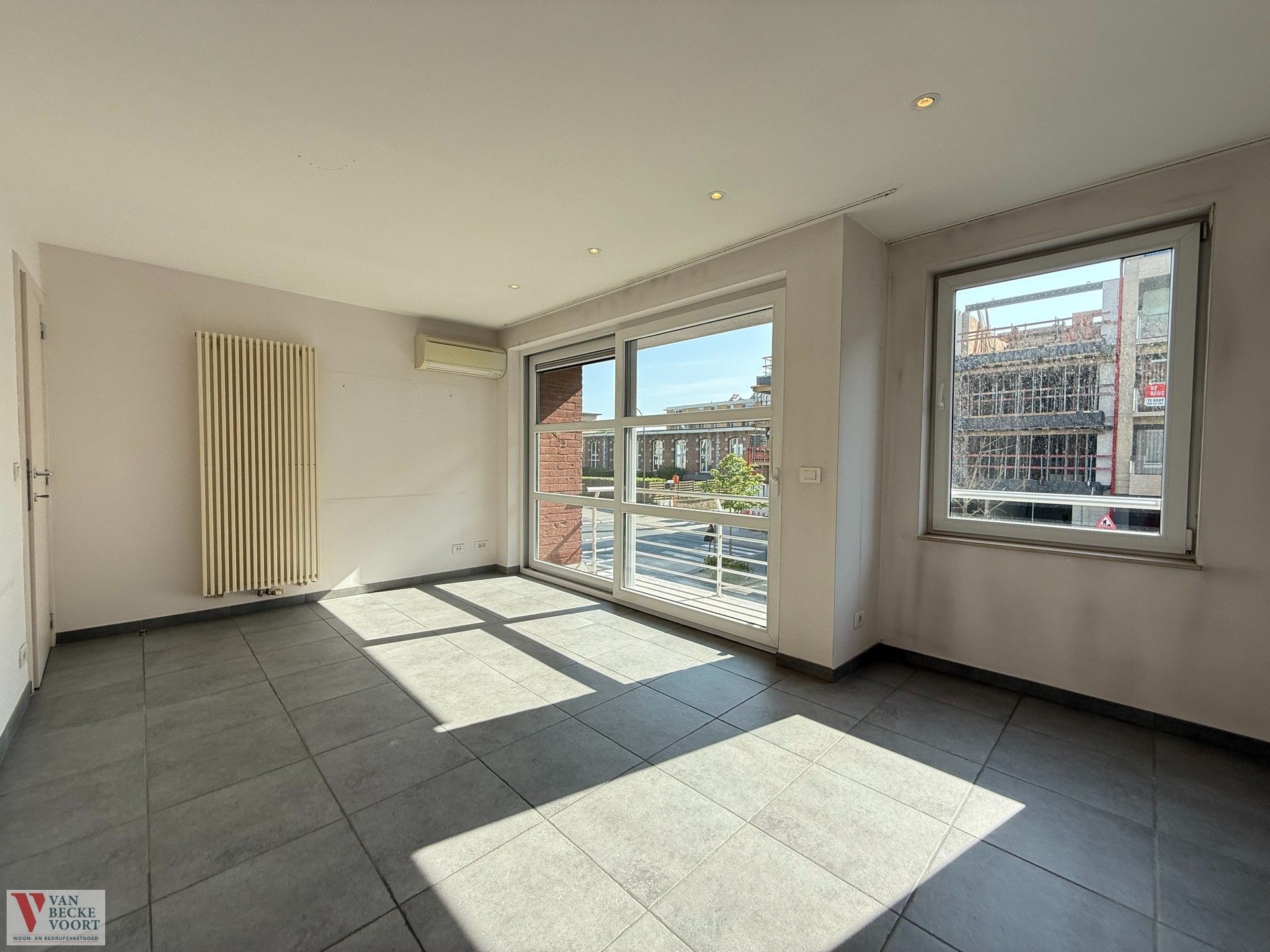 3-slaapkamer appartement met royale indeling foto 7