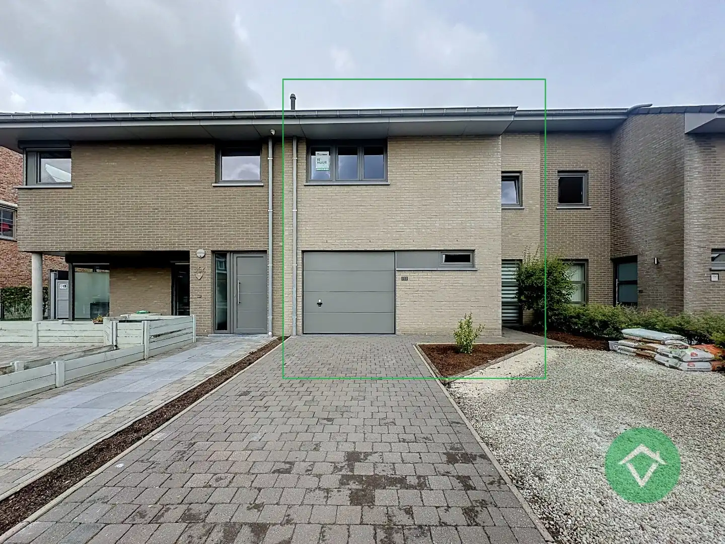 Recente gezinswoning met 3 slaapkamers, garage en landelijk uitzicht te huur in Eernegem foto 22
