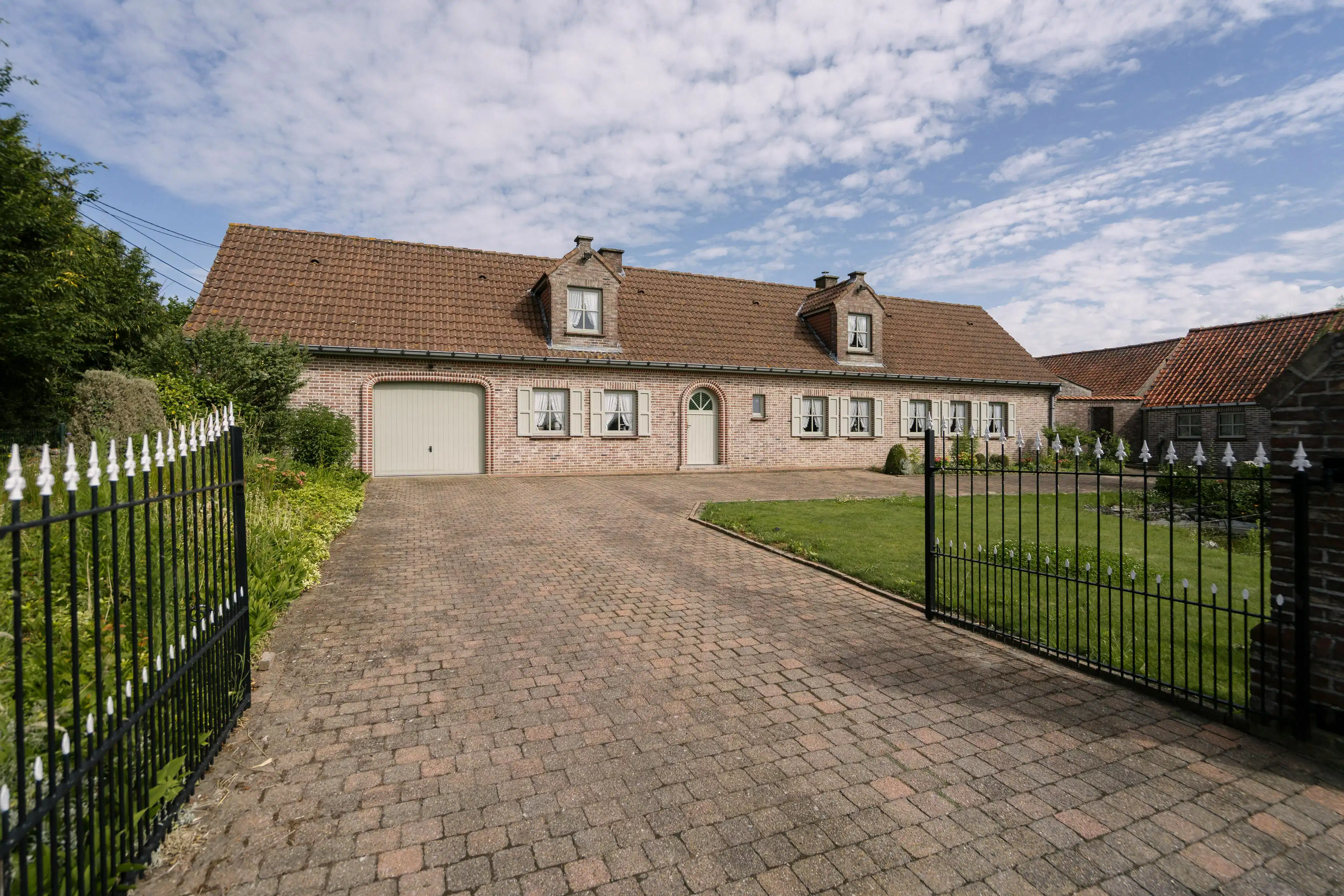 Hoeve op uitstekende locatie te koop in Kerkhove (Avelgem) foto 4