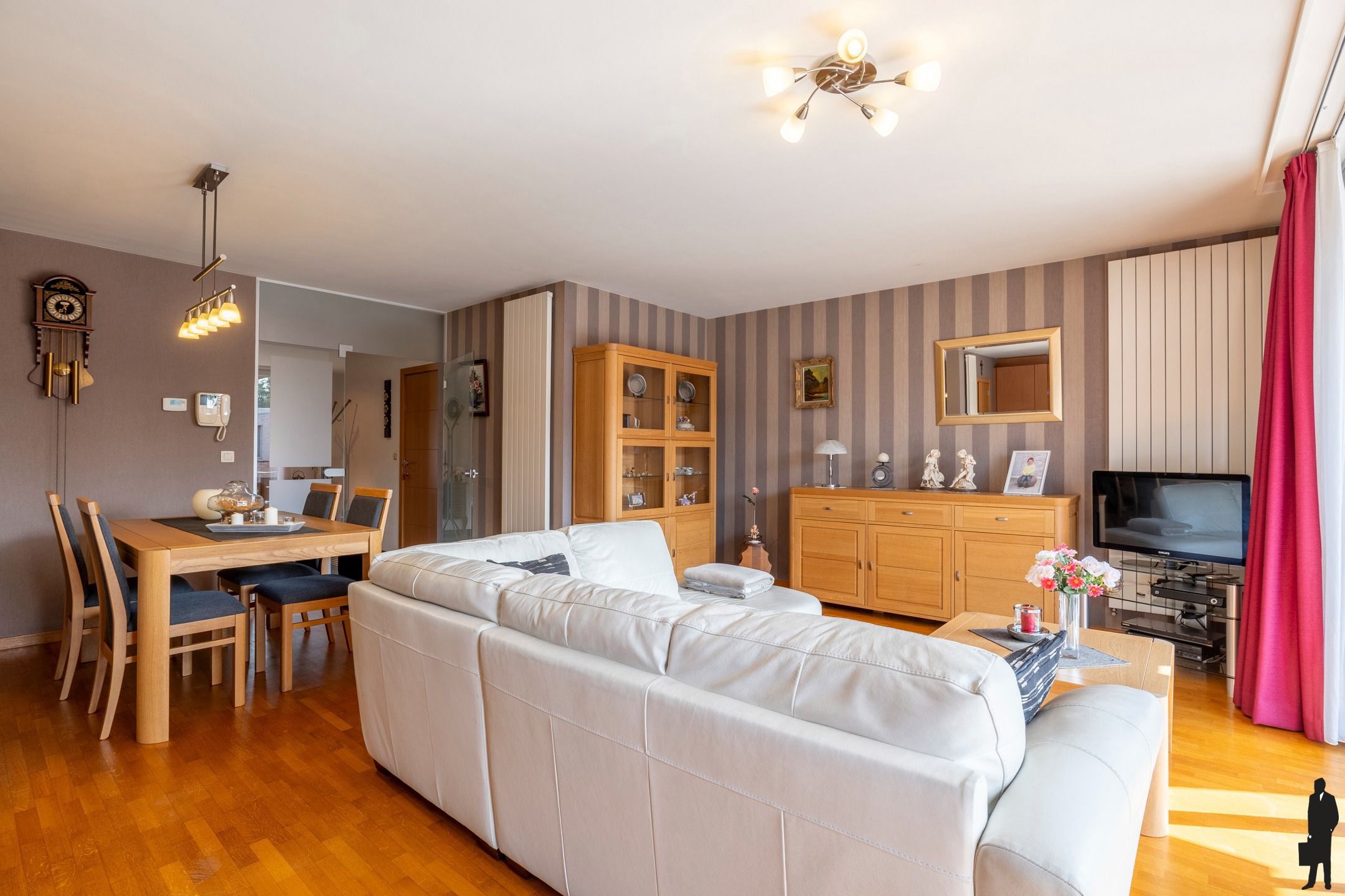 Appartement van ca. 90m² met 2slks en garagebox  foto 8