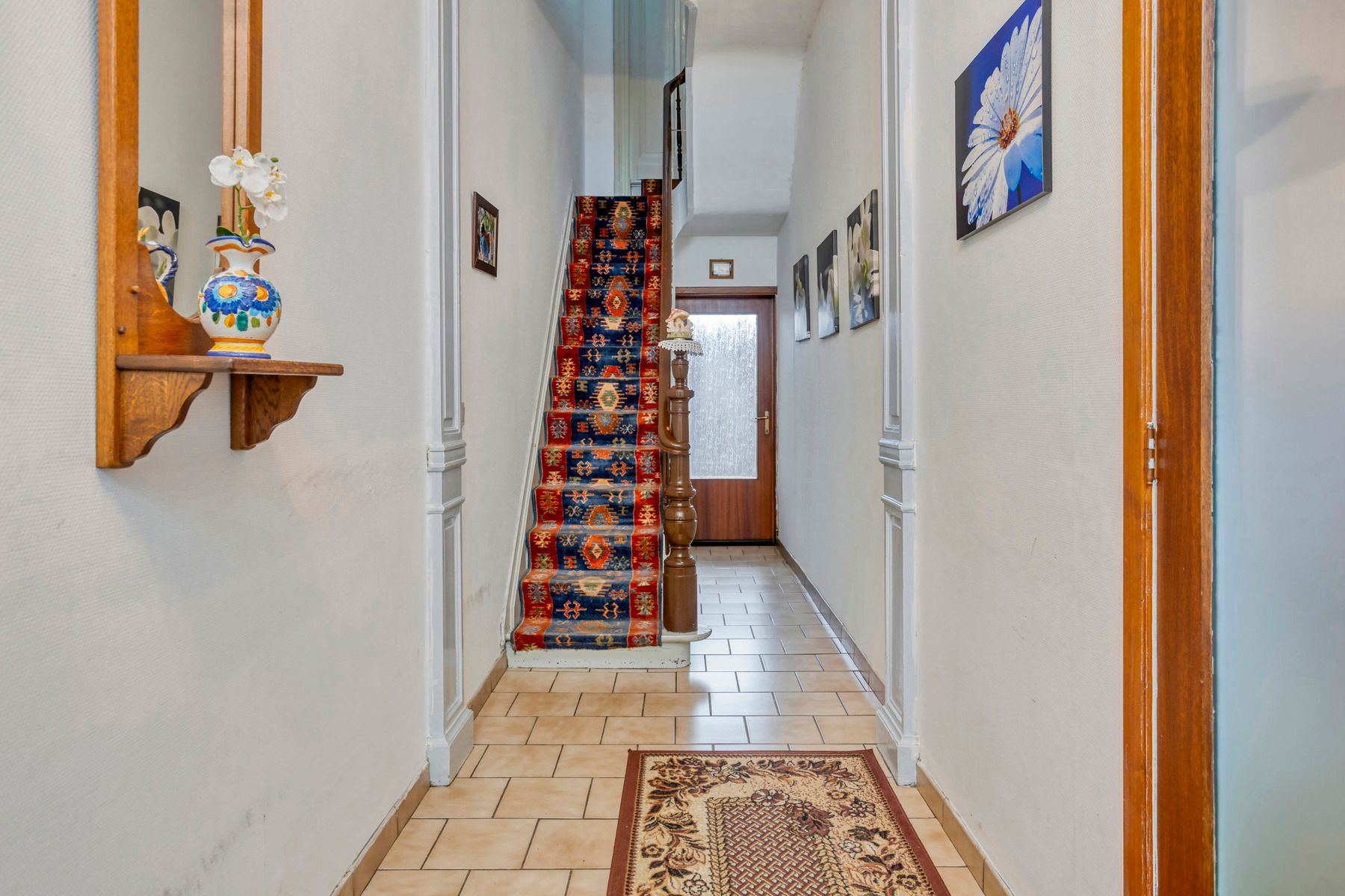Karaktervolle burgerwoning met 5 slaapkamers en tuin. foto 3