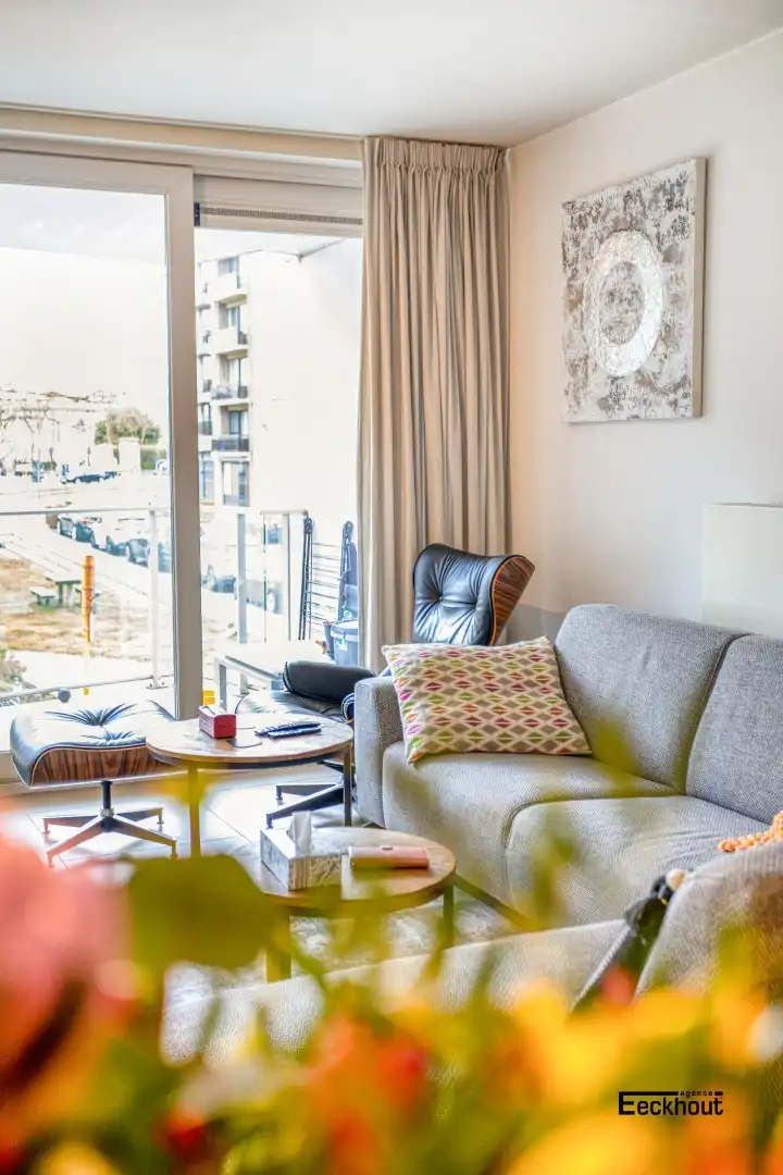 Recent en zonnig appartement met ruim terras en open zicht.  foto 7