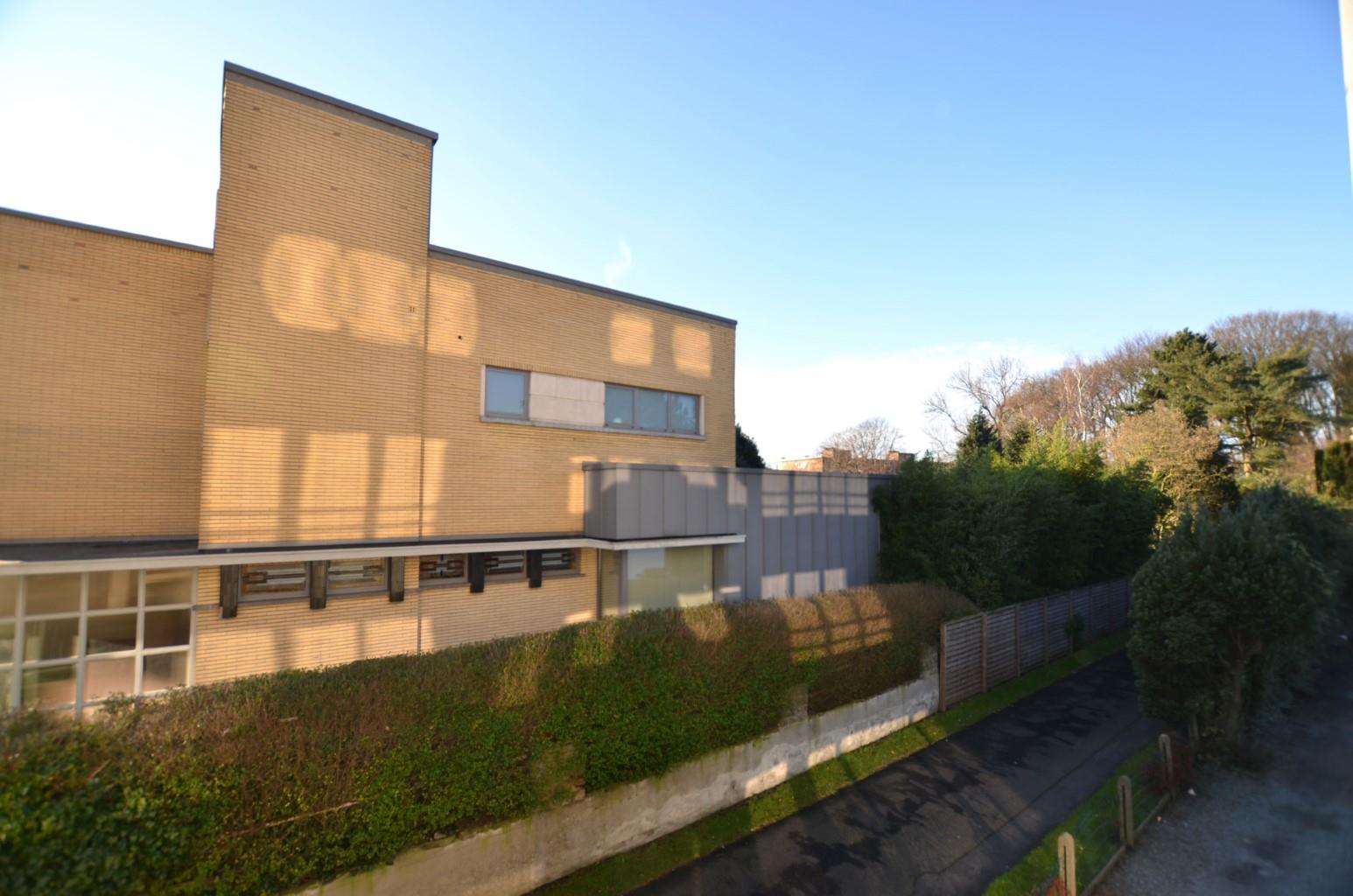 Prachtig gerenoveerd app met 2 slpk + garagebox foto 10