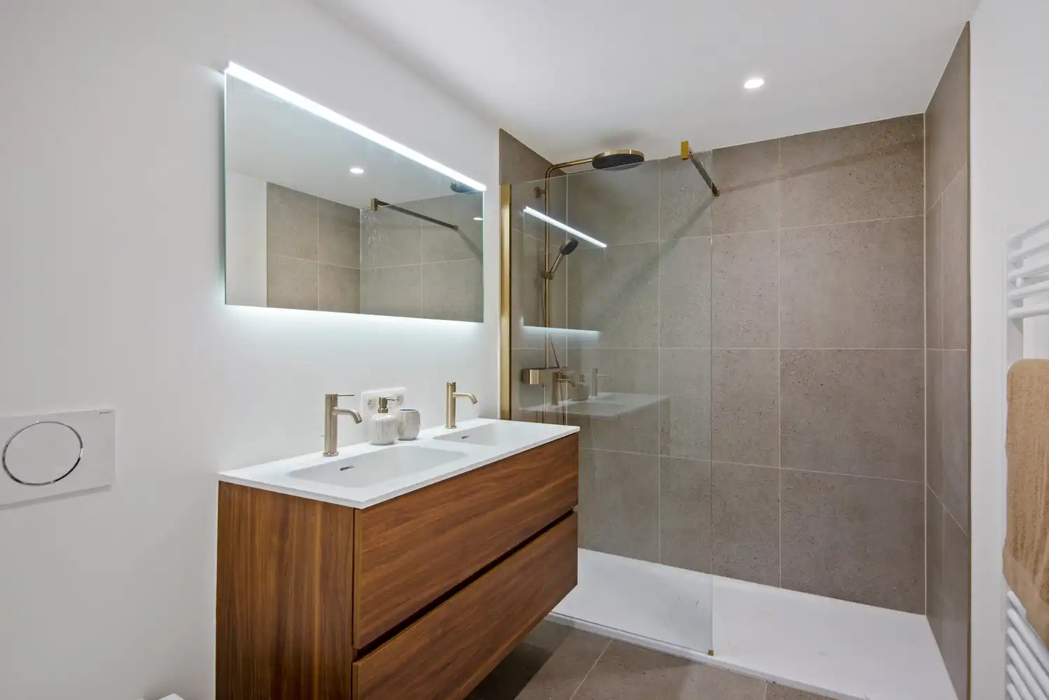 Stijlvol 3-slaapkamerappartement met wintertuin in hartje Lier foto 11