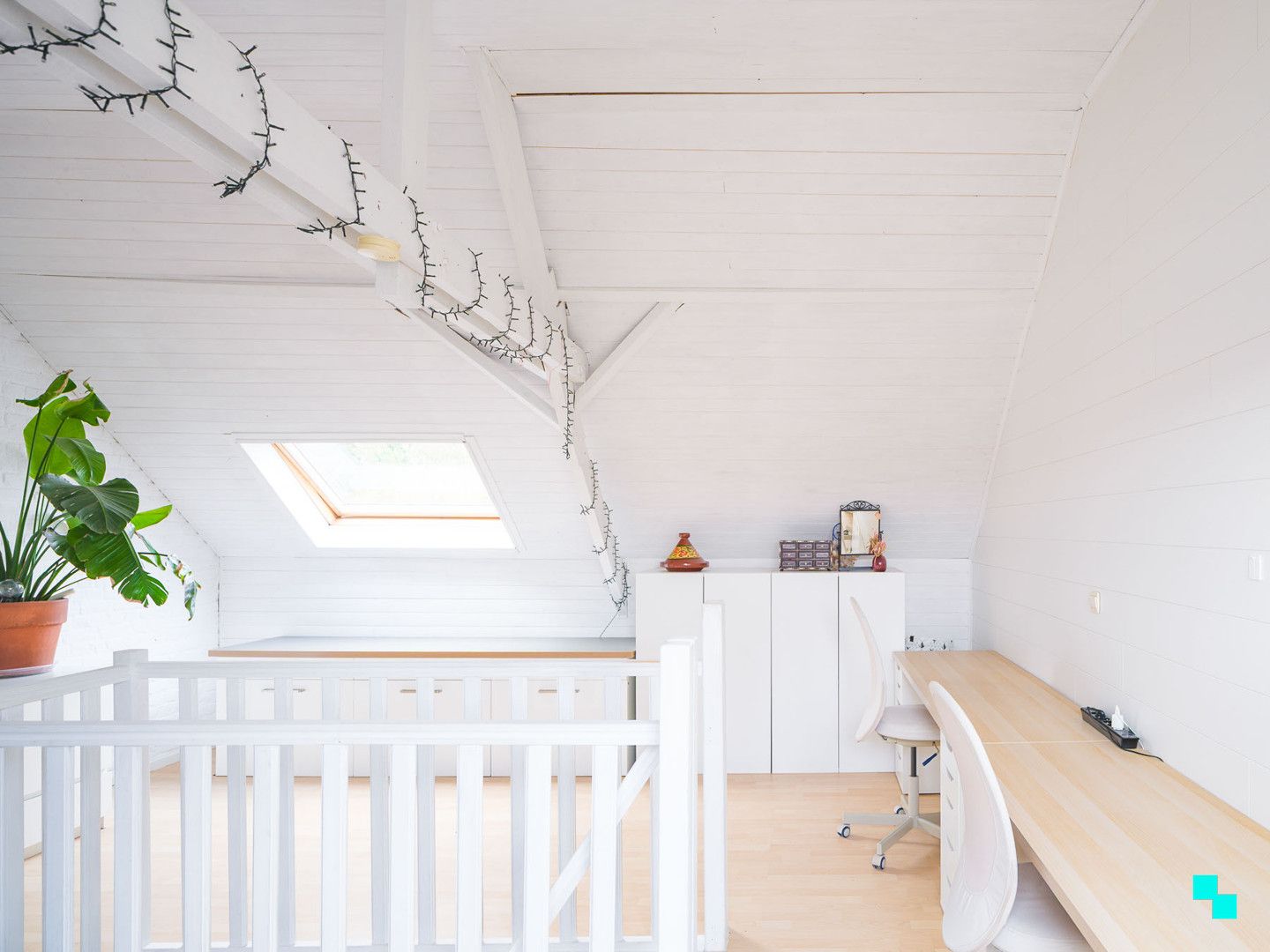 Charmante op te frissen woning met drie kamers en zonnige tuin foto 18