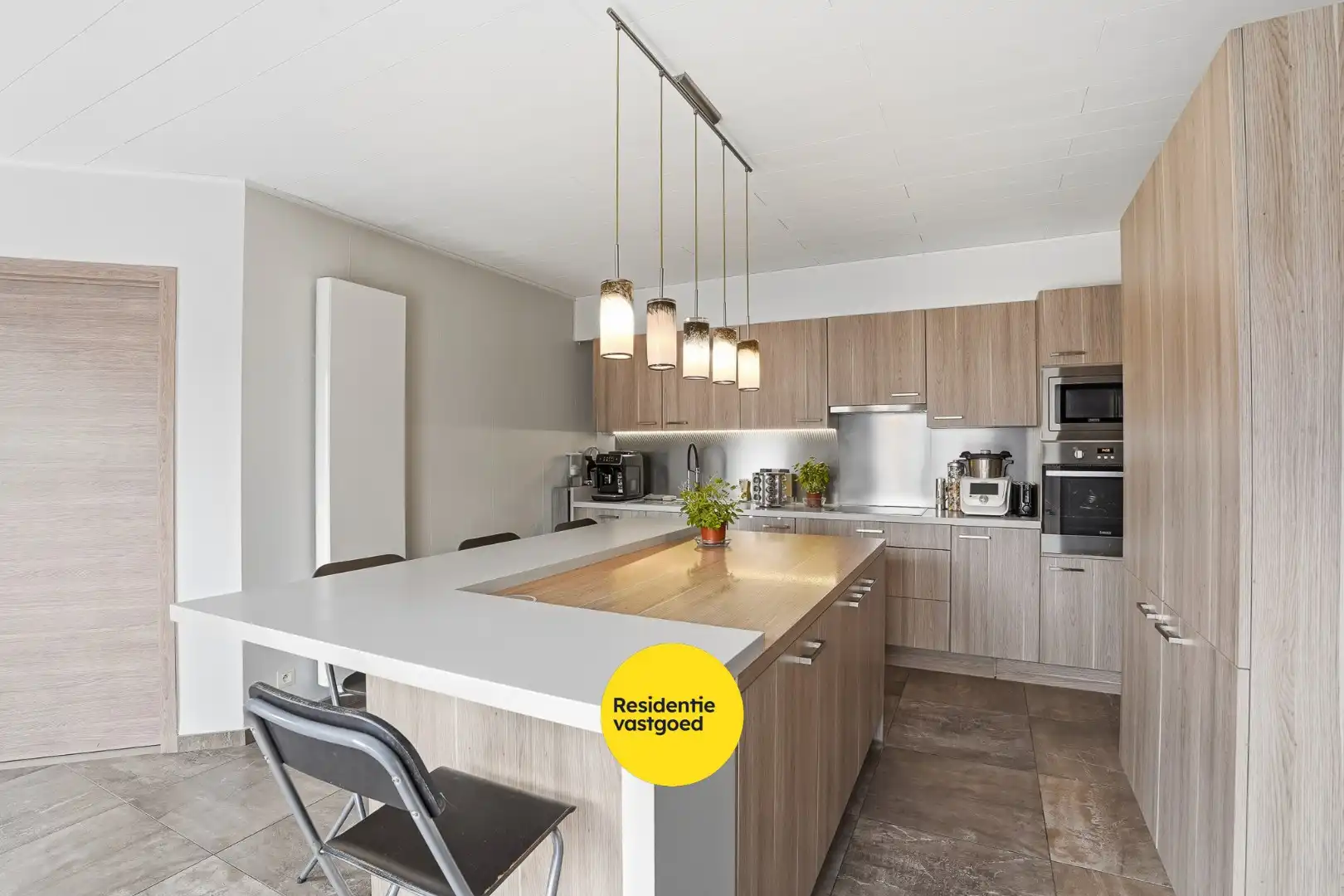 Instapklare halfopen bebouwing met 4 slaapkamers en EPC B te Eernegem foto 3