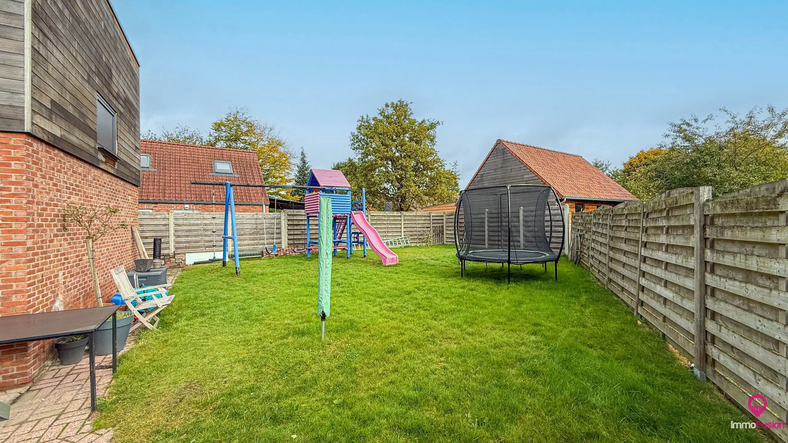 Gerenoveerde woning met veel ruimte en 6 slaapkamers! foto 41