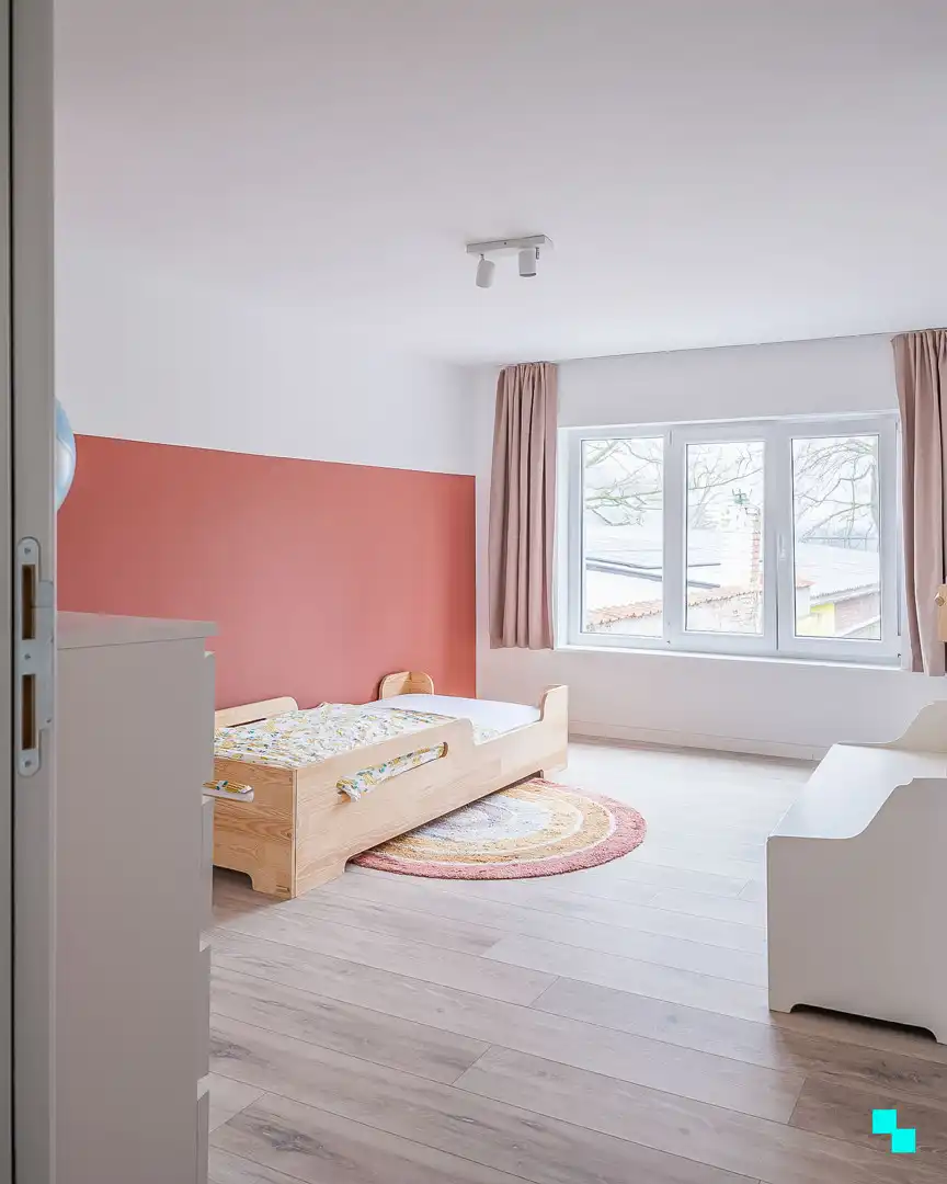 Instapklare rijwoning te Bottelare dorp met garage en tuin foto 23