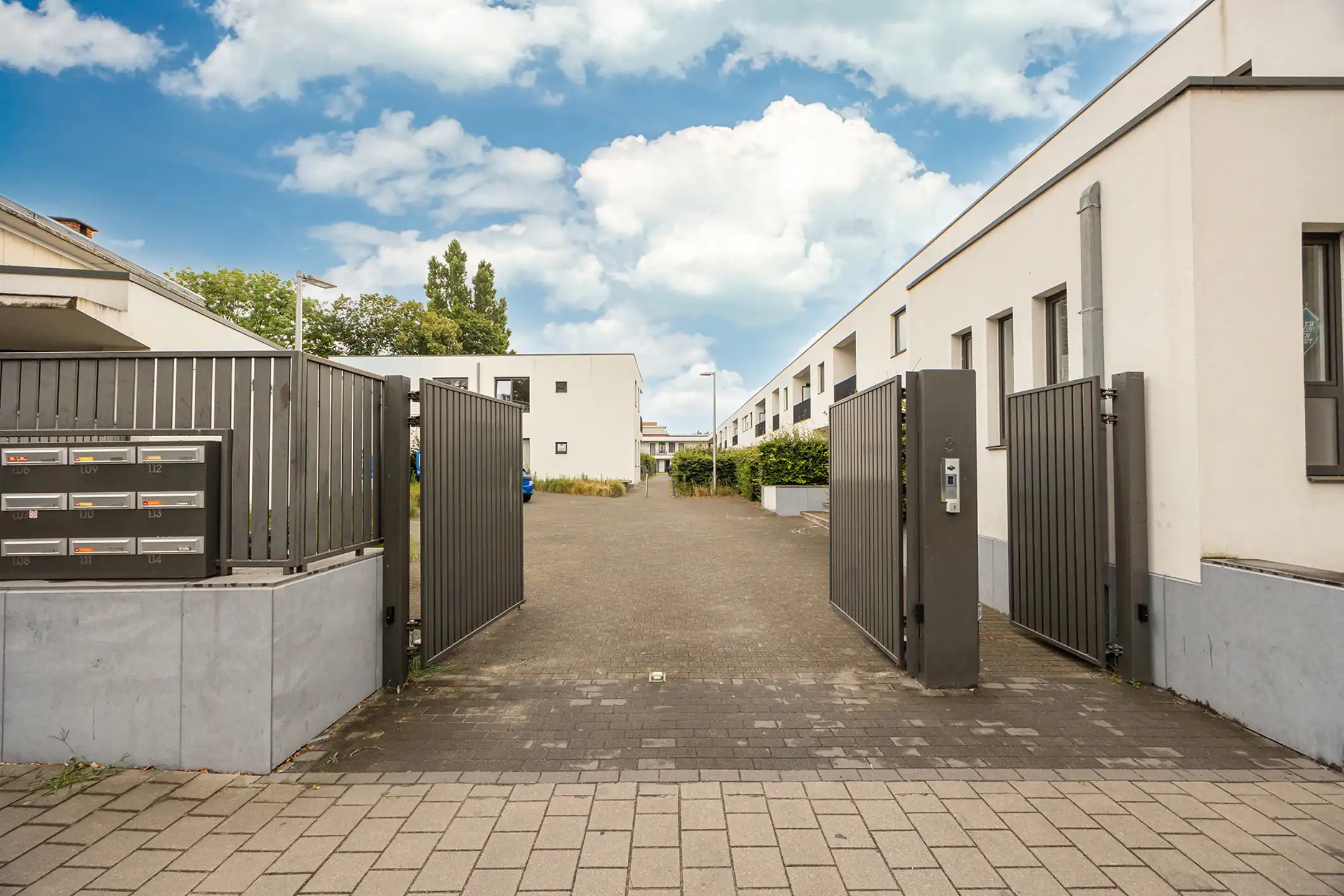 Gezinswoning met tuin in Melrose Park foto 18