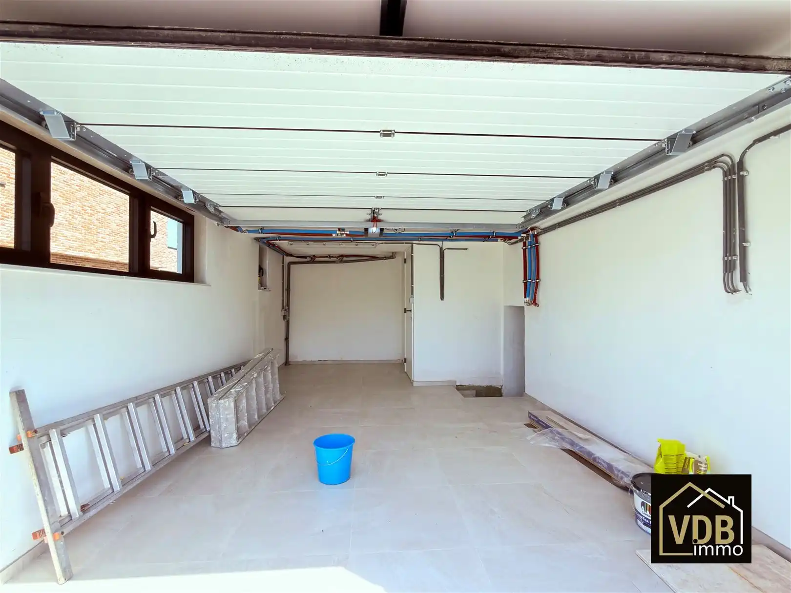 Een knus gerenoveerde woning met 3 slaapkamers en tuin foto 47