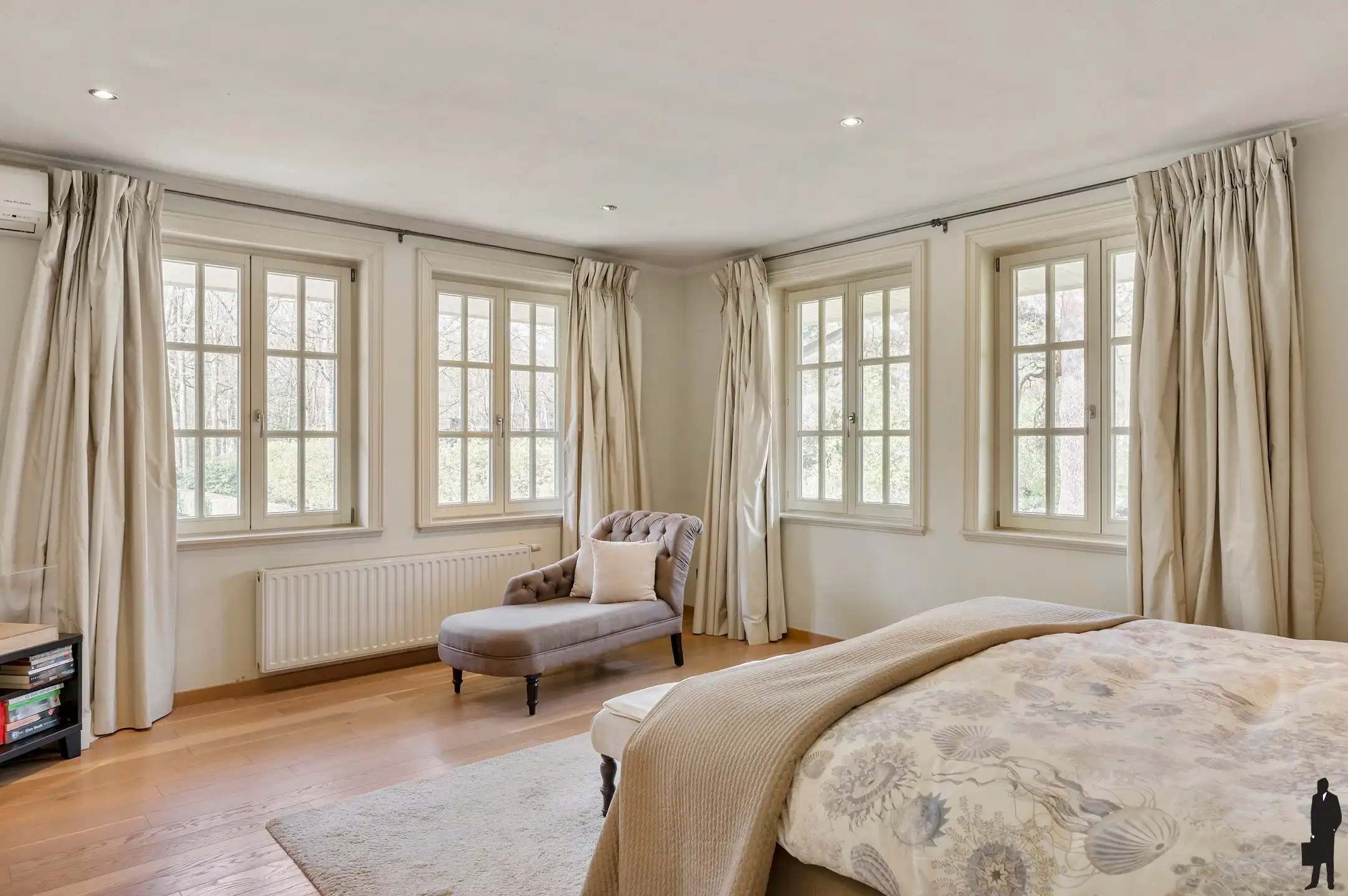 Lichtrijke villa aan het centrum! foto 21