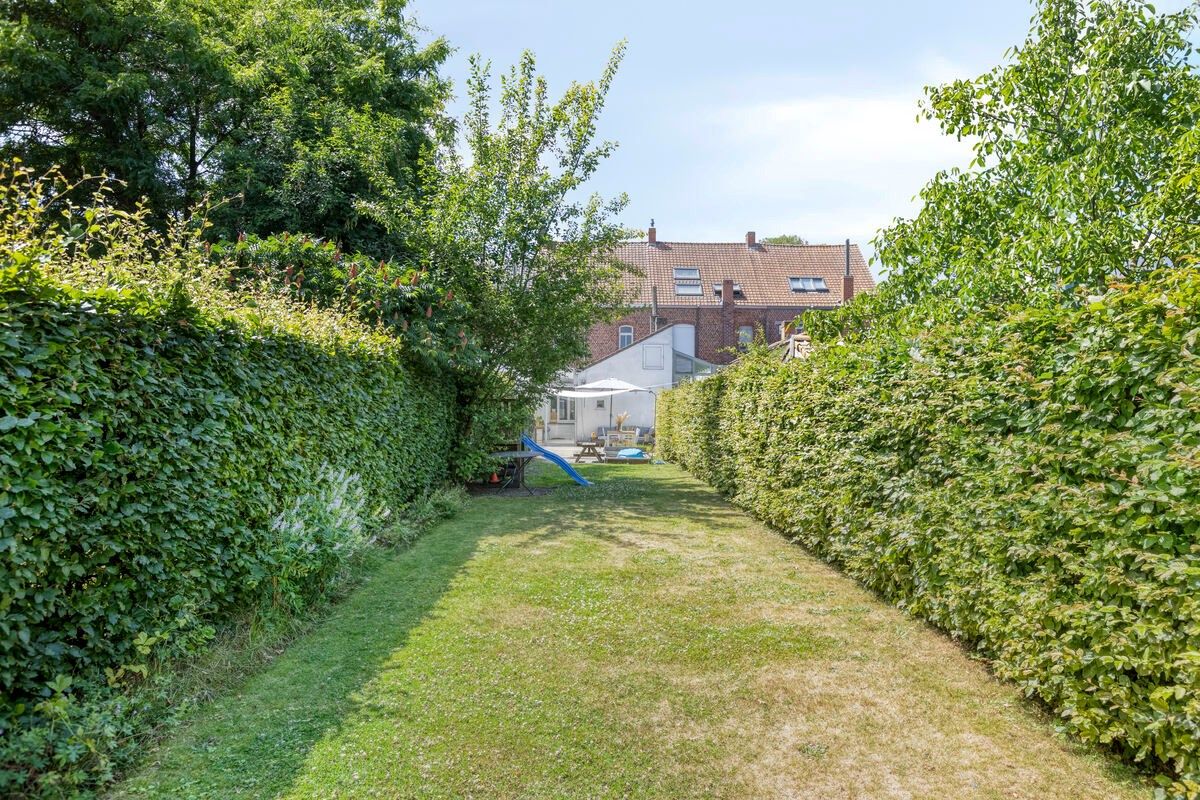 Authentieke rijwoning met 4 slaapkamers! foto 19