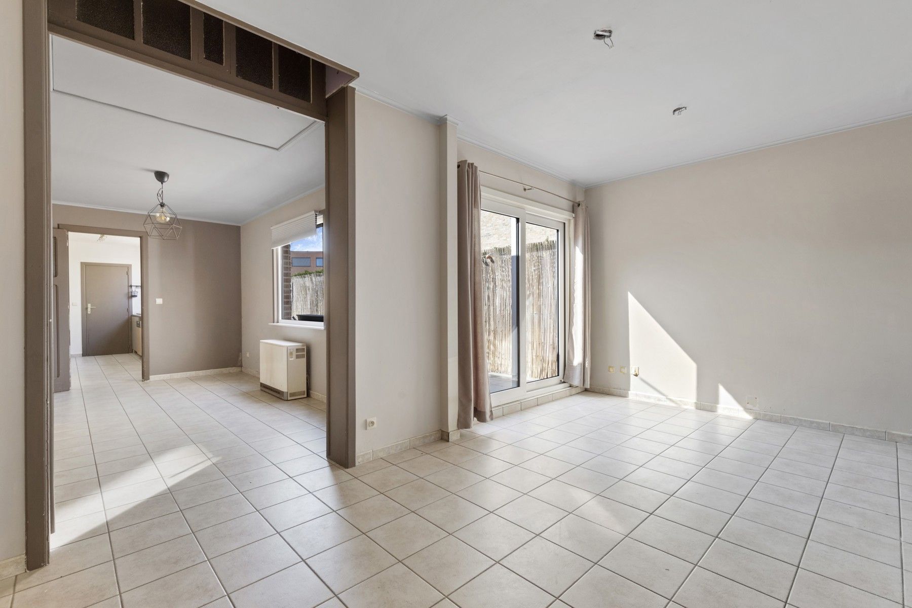 Halfopen bebouwing nabij centrum Heusden foto 8