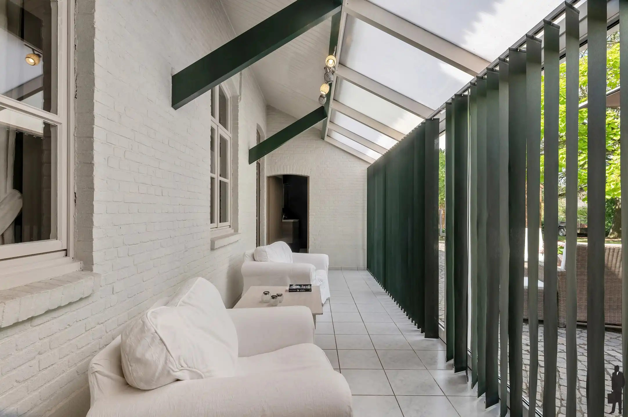 Langgestrekte hoeve op ca. 2.562m² grond te Meer! foto 13