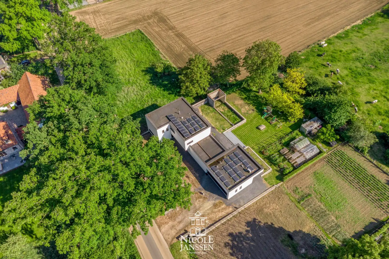 Uniek pand met veel mogelijkheden foto 5