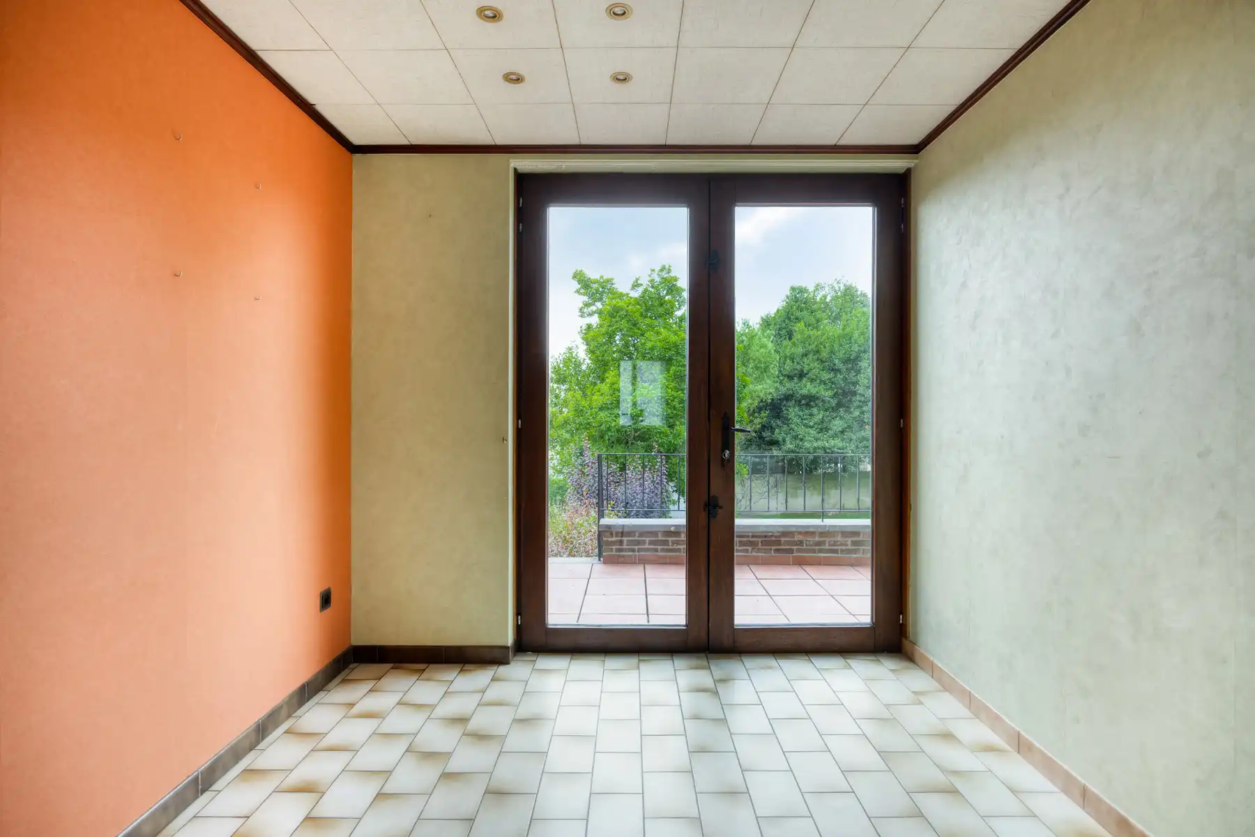 Leemans Immobiliën biedt u deze ruime bel-etagewoning te huur aan in Zellik. foto 12