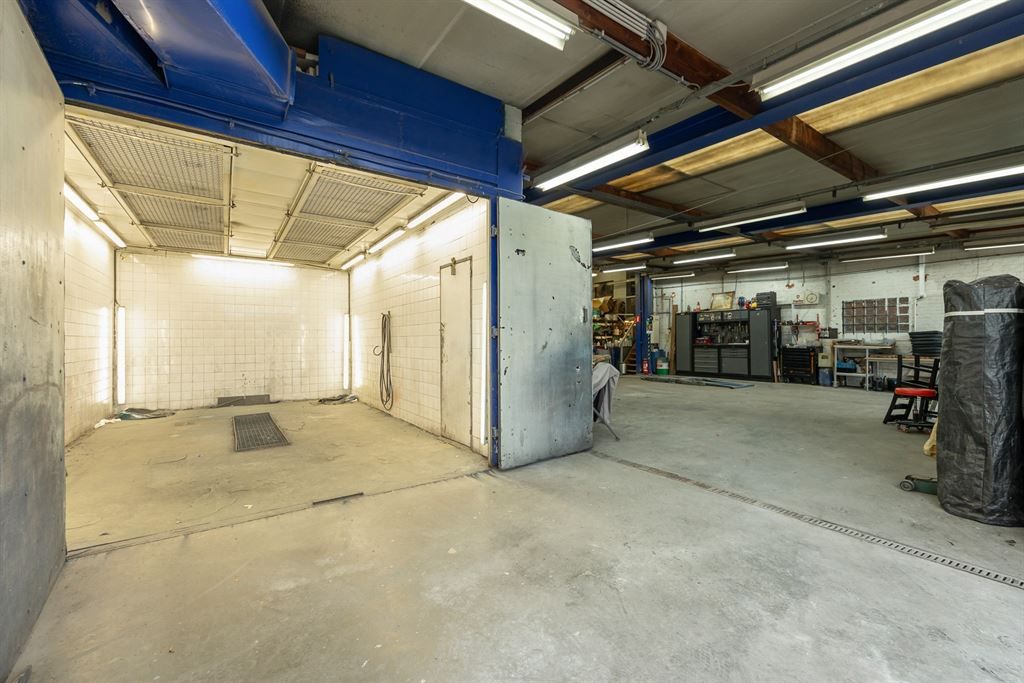 Woning met multifunctioneel magazijn foto 23