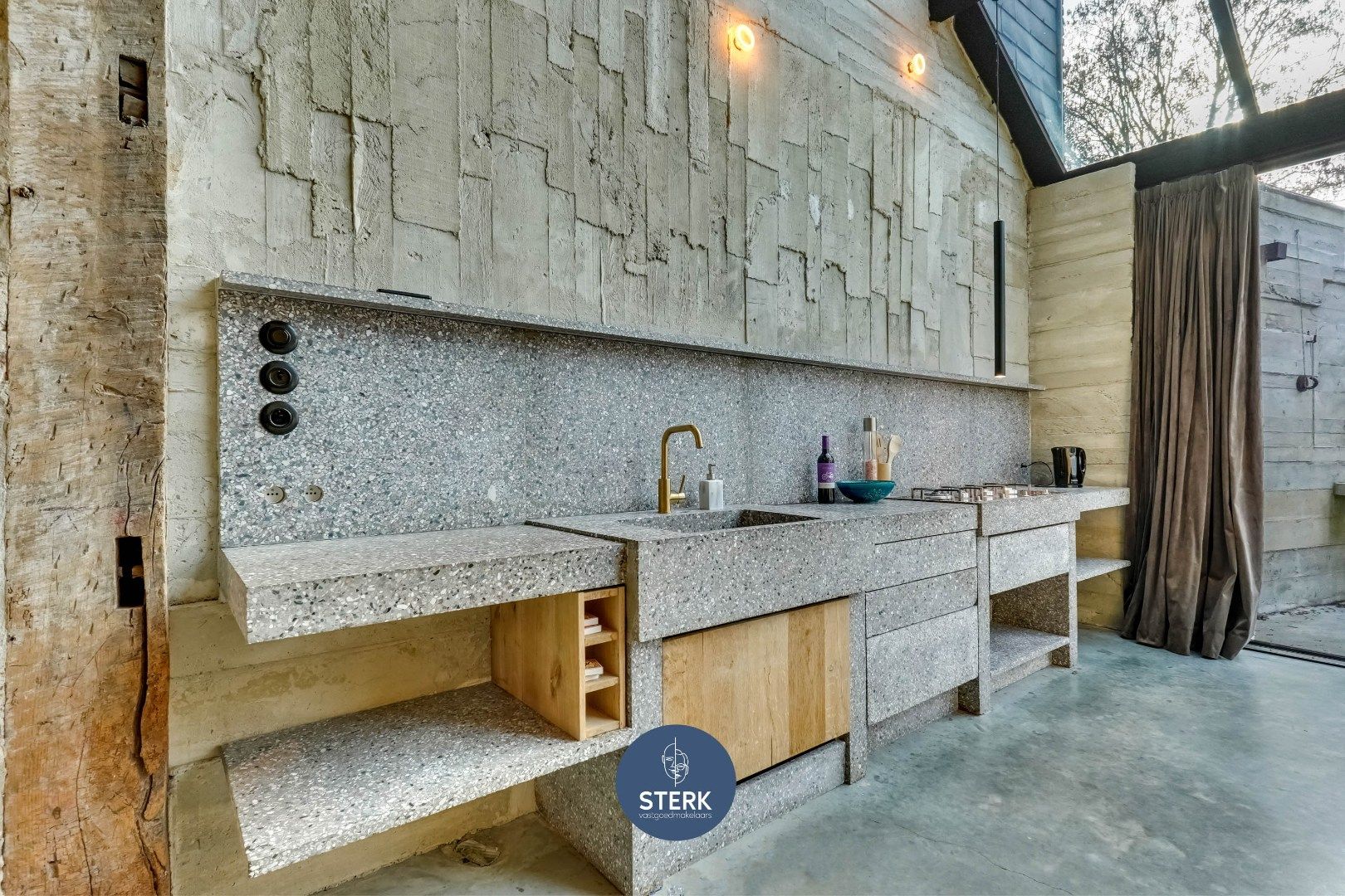 AUTHENTIEKE WONING MET 2 SLPKS IN HET HISTORISCH CENTRUM VAN OUD-REKEM ! foto 8